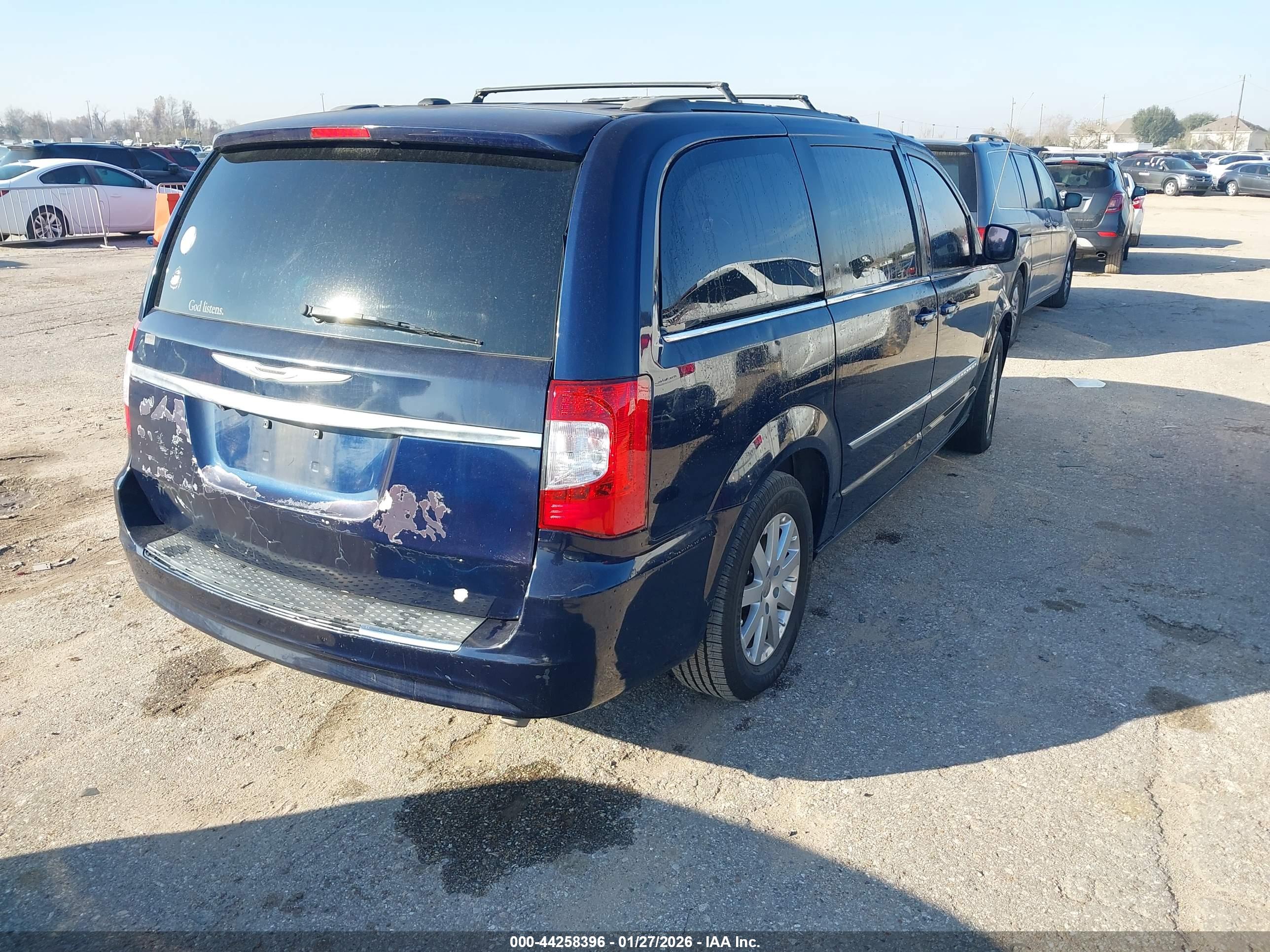 CHRYSLER TOWN image 4