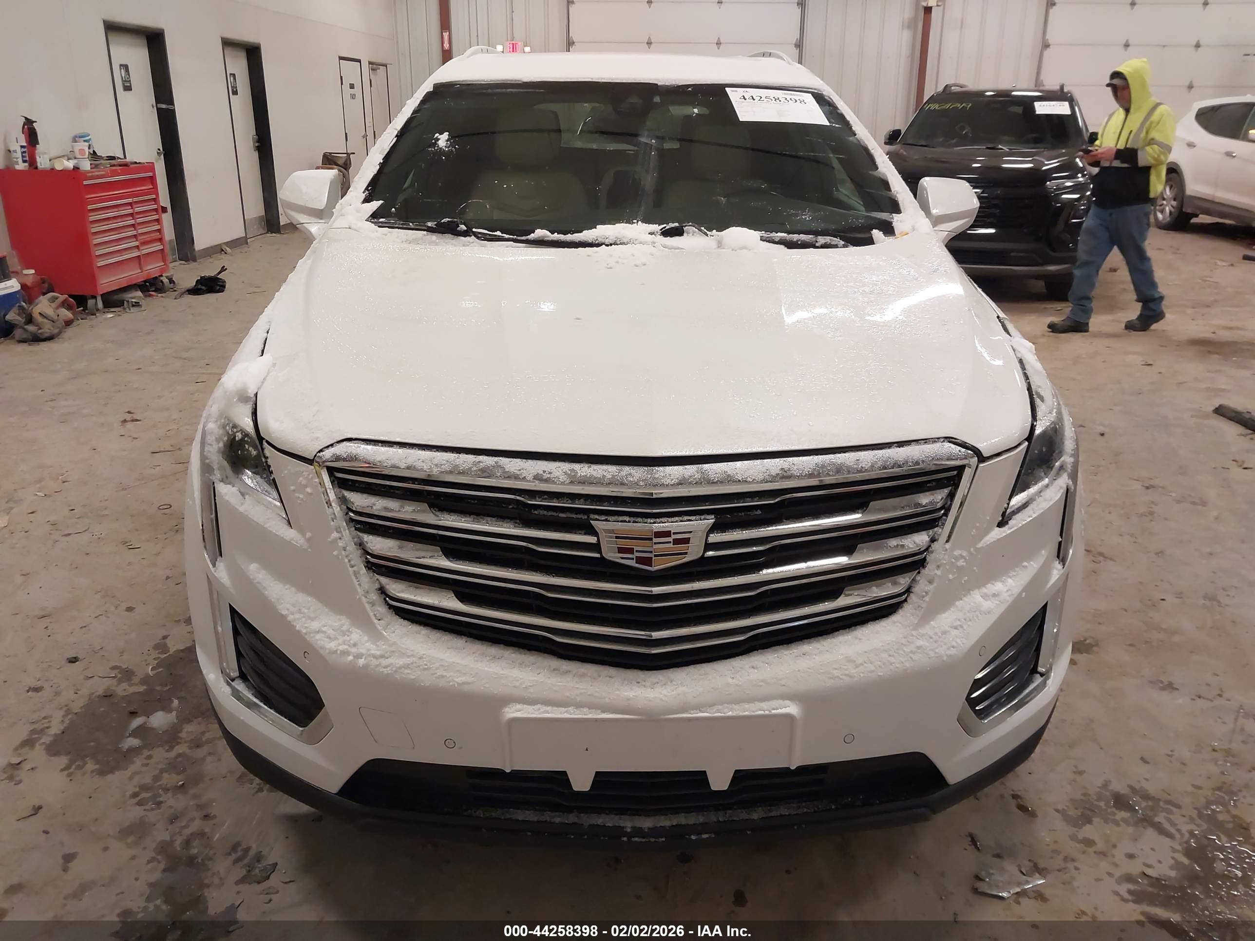 CADILLAC XT5 image 6