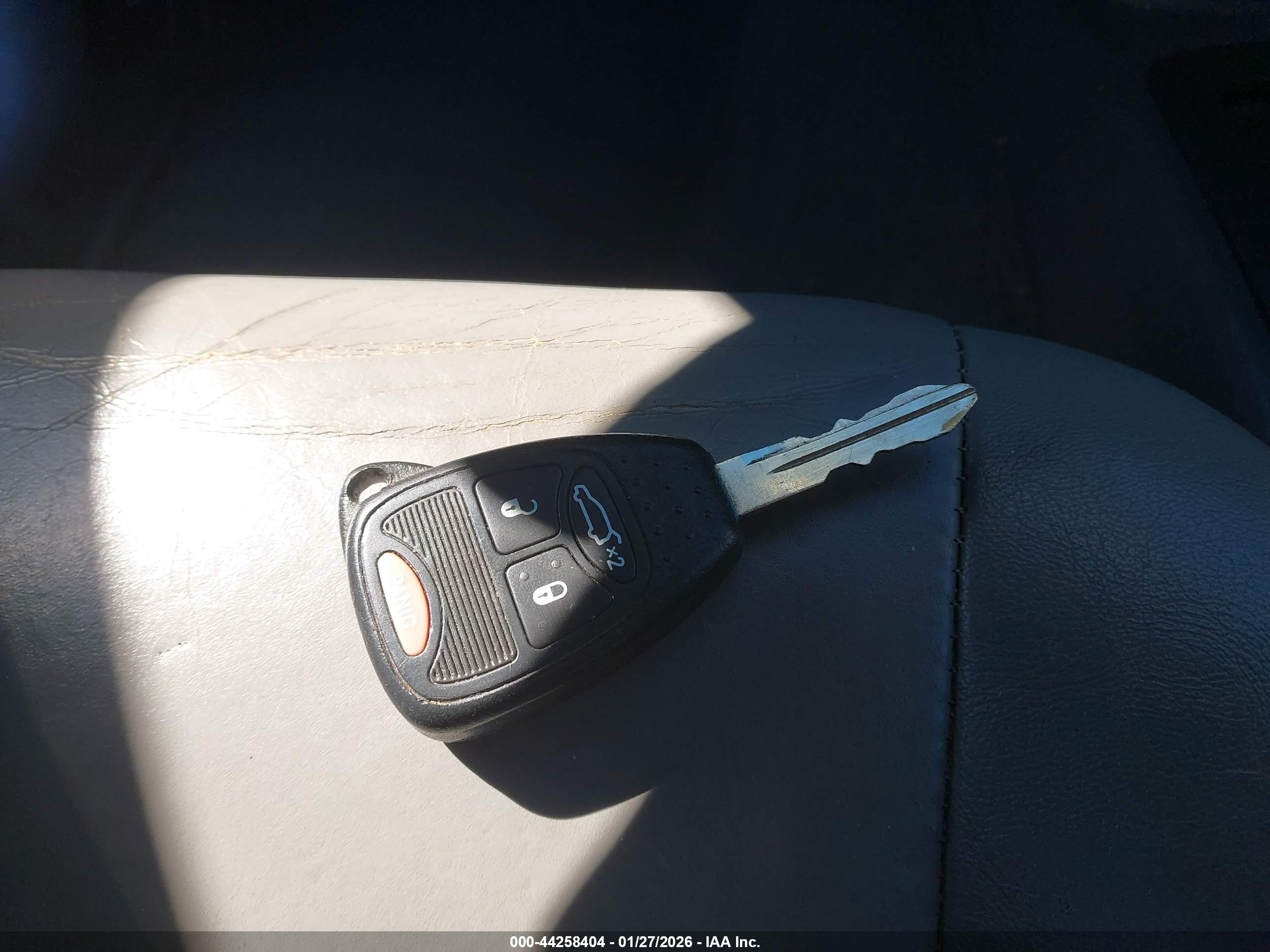 JEEP LIBERTY image 11