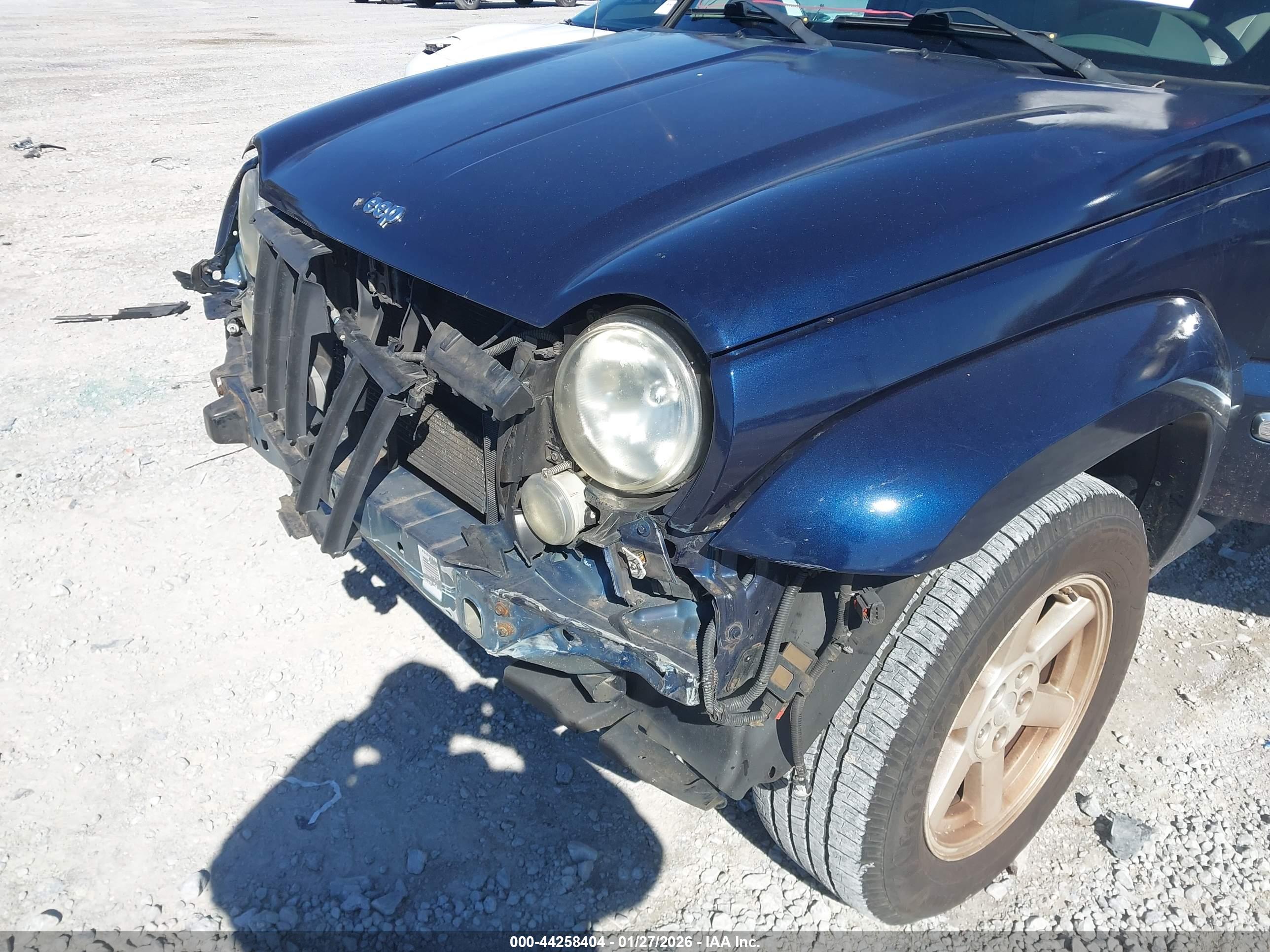 JEEP LIBERTY image 6