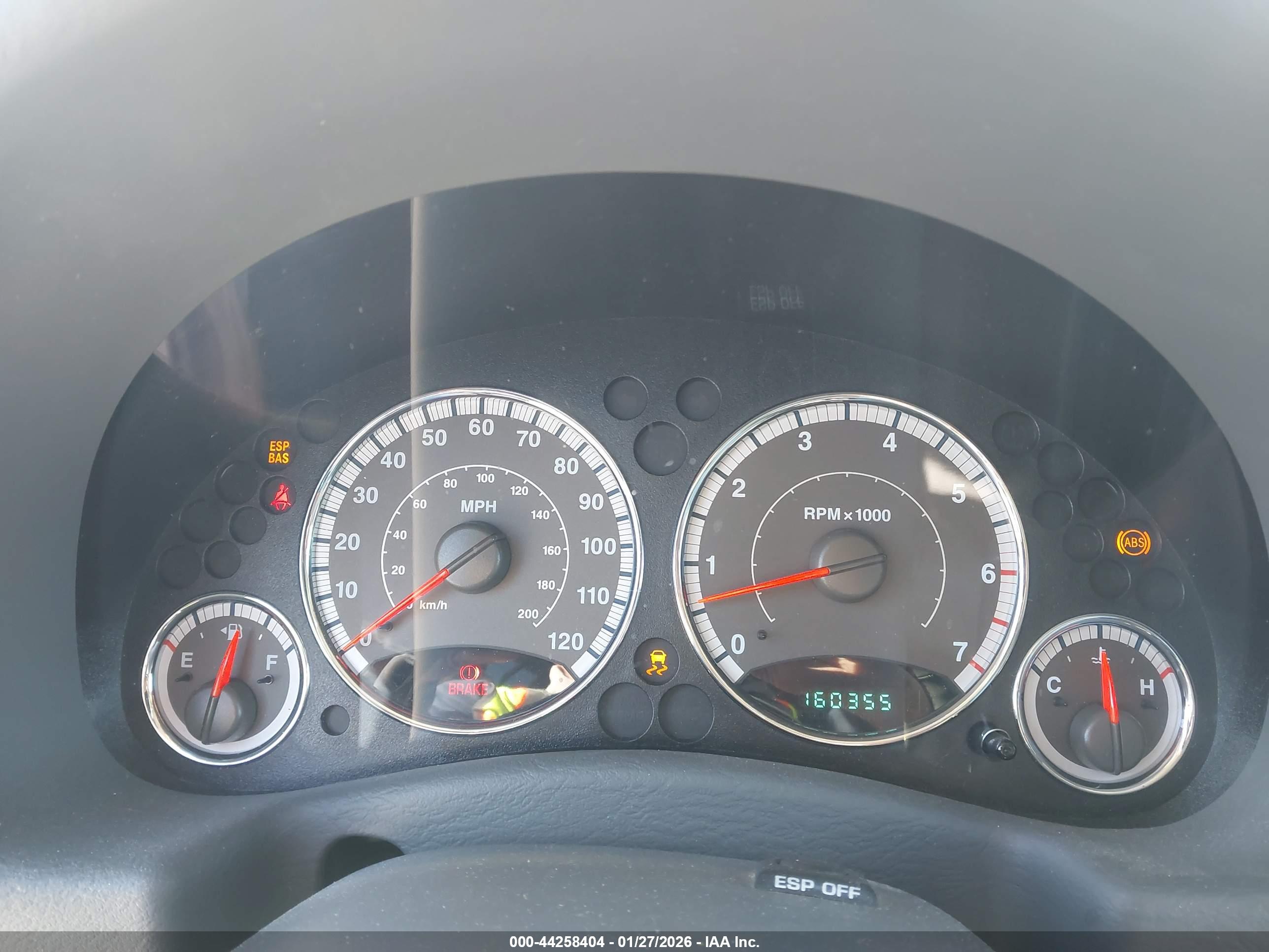 JEEP LIBERTY image 7