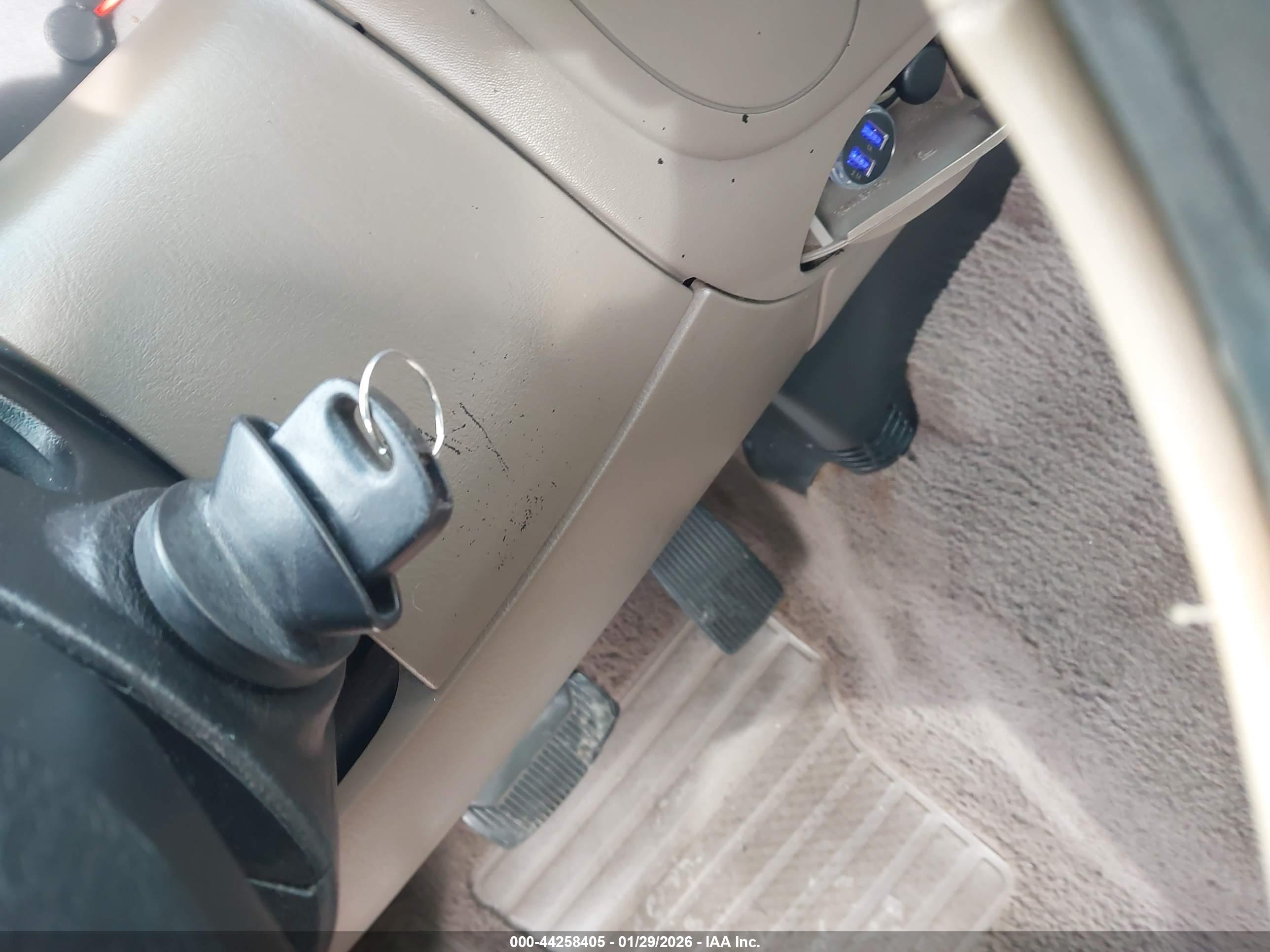 FORD F-150 image 11