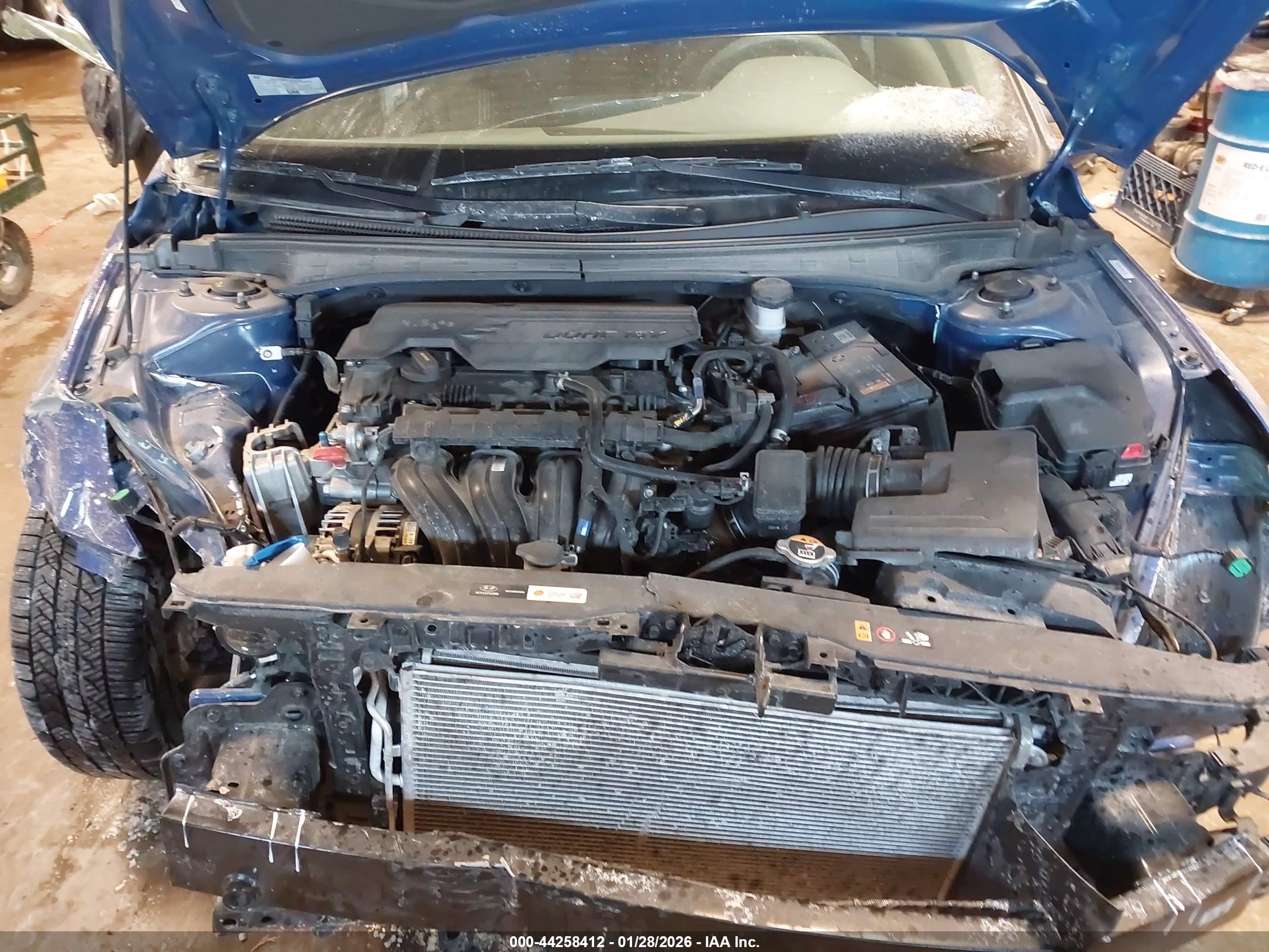 HYUNDAI ELANTRA image 10