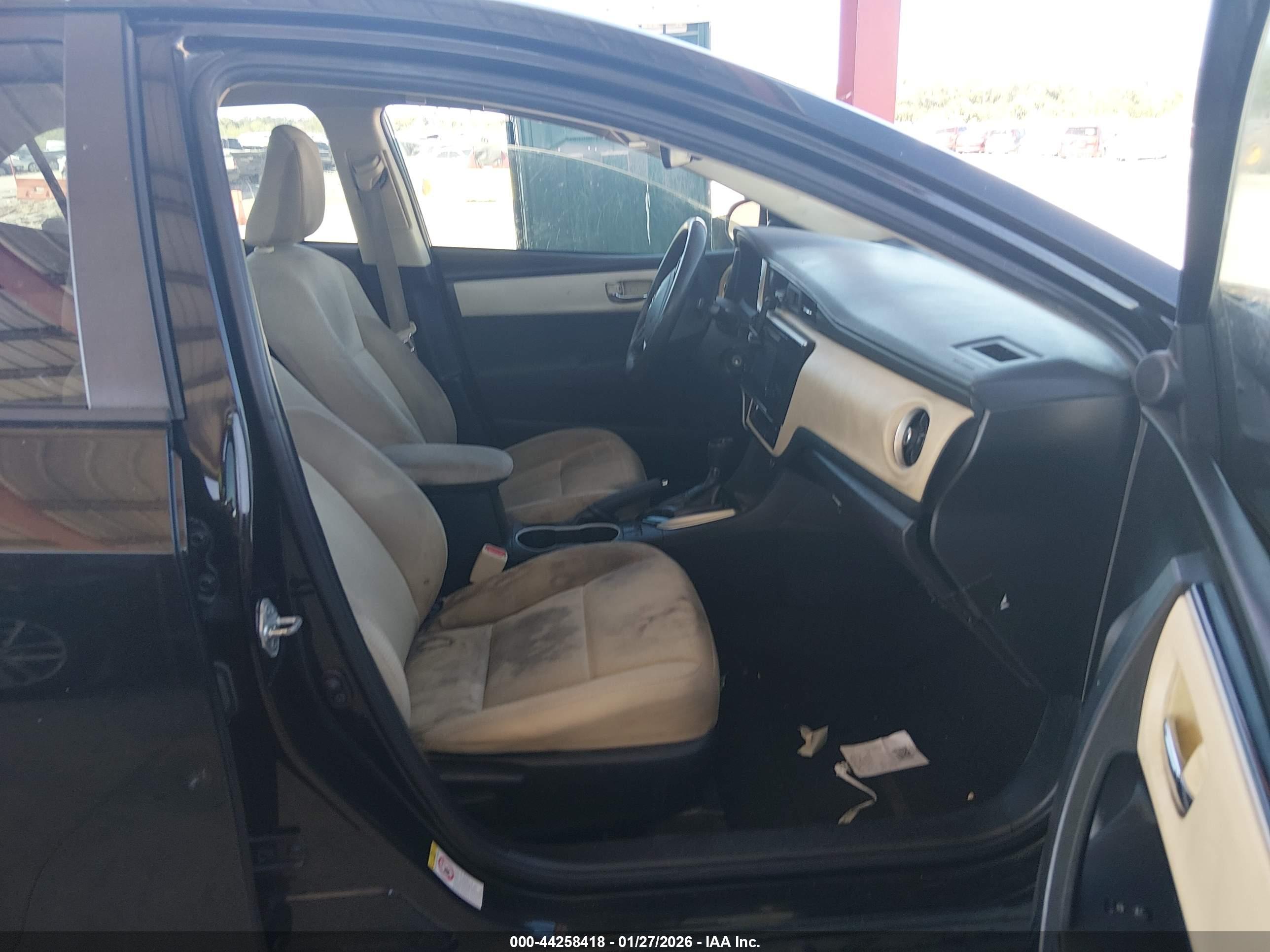 TOYOTA COROLLA image 5