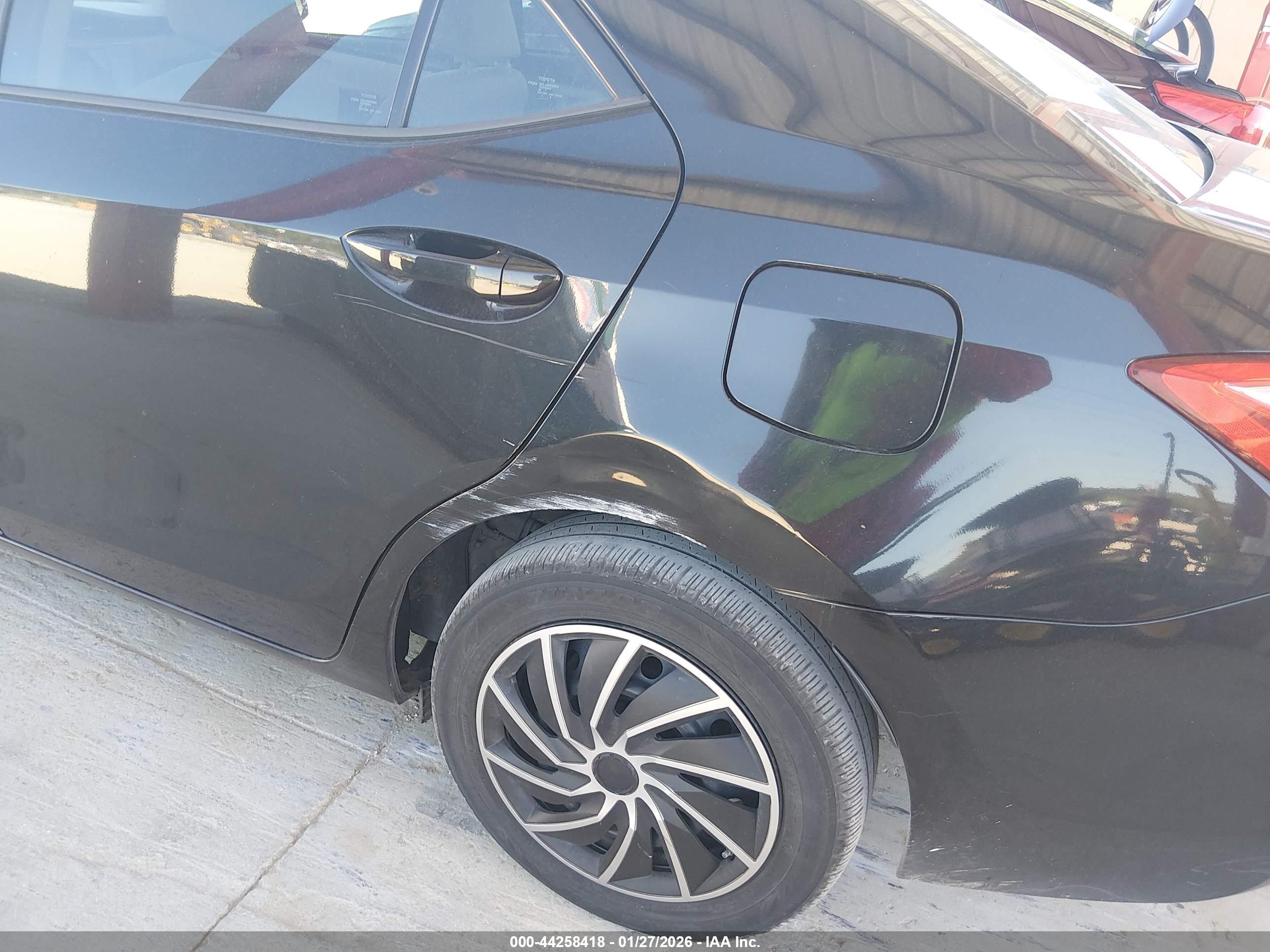 TOYOTA COROLLA image 6