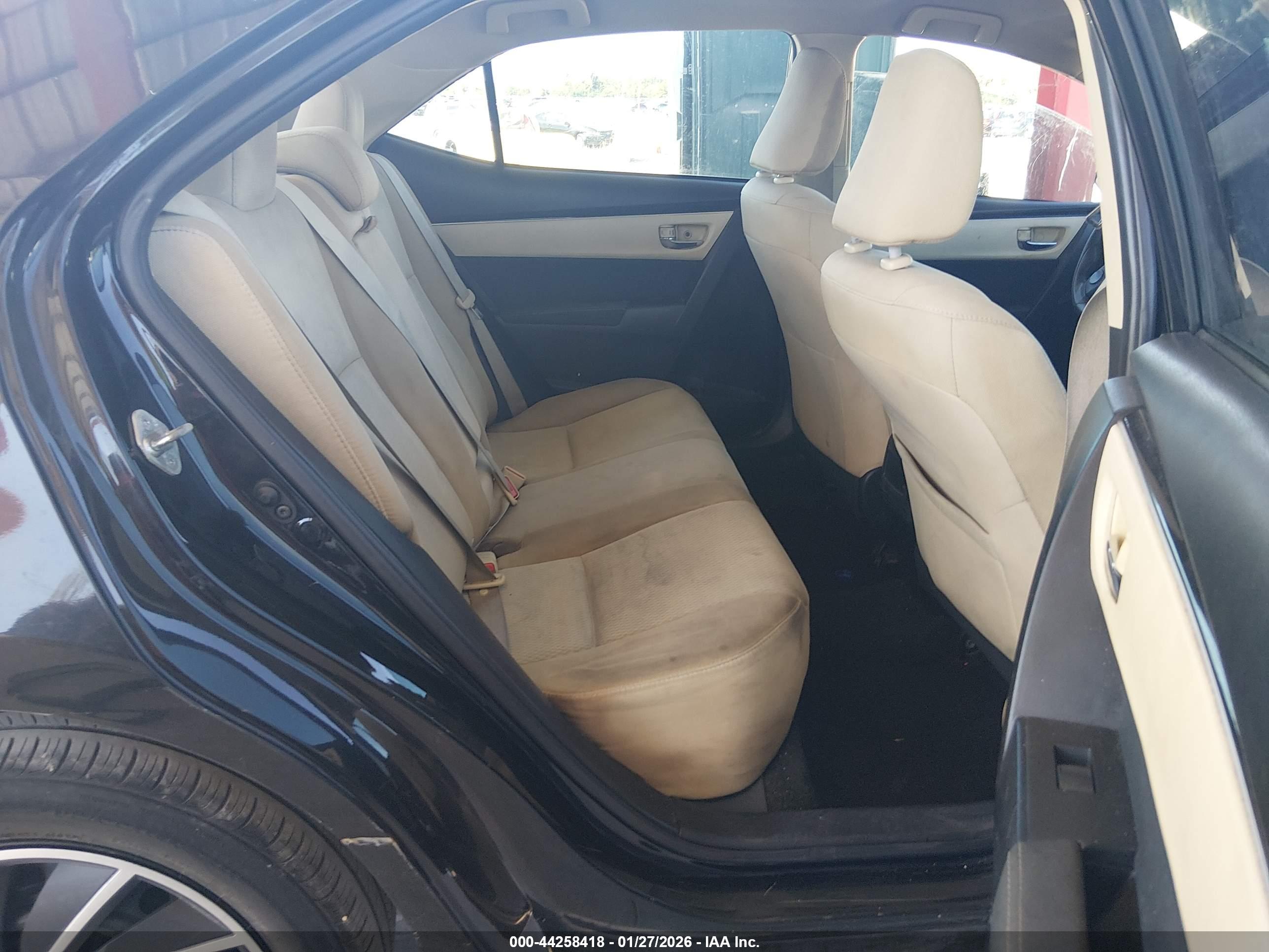 TOYOTA COROLLA image 8