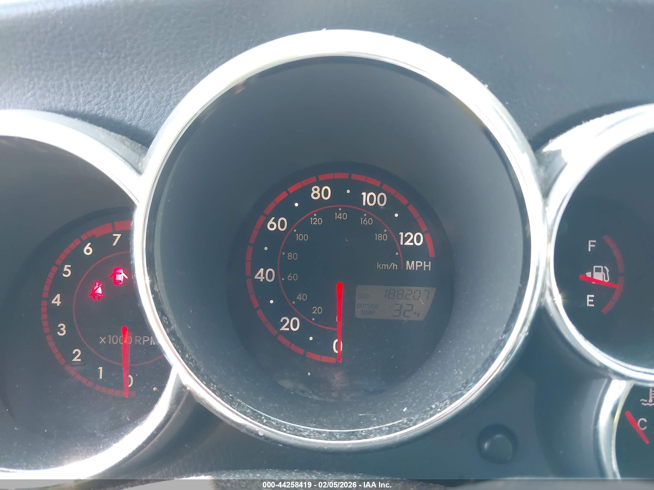 TOYOTA MATRIX image 7