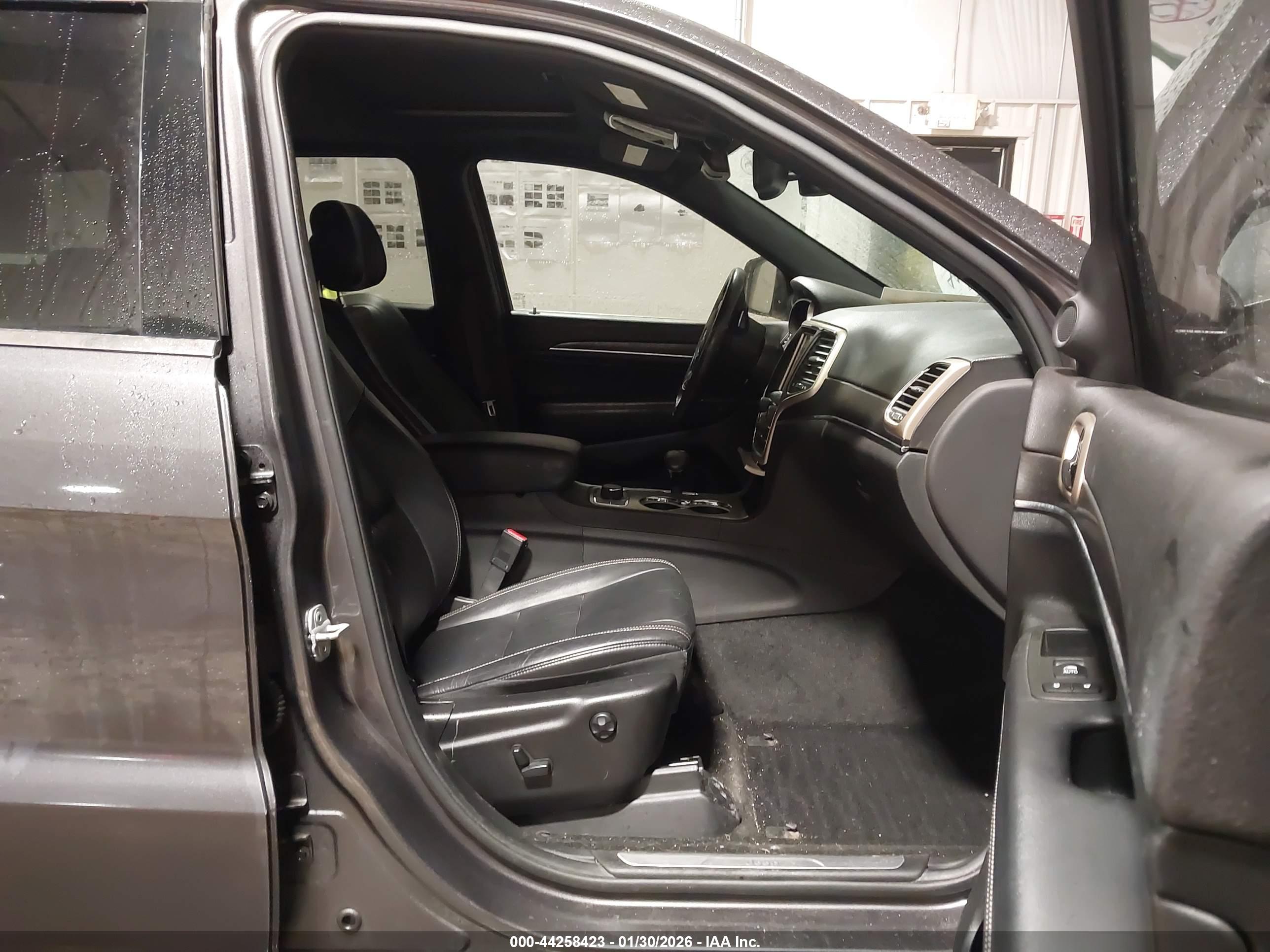 JEEP GRAND image 5