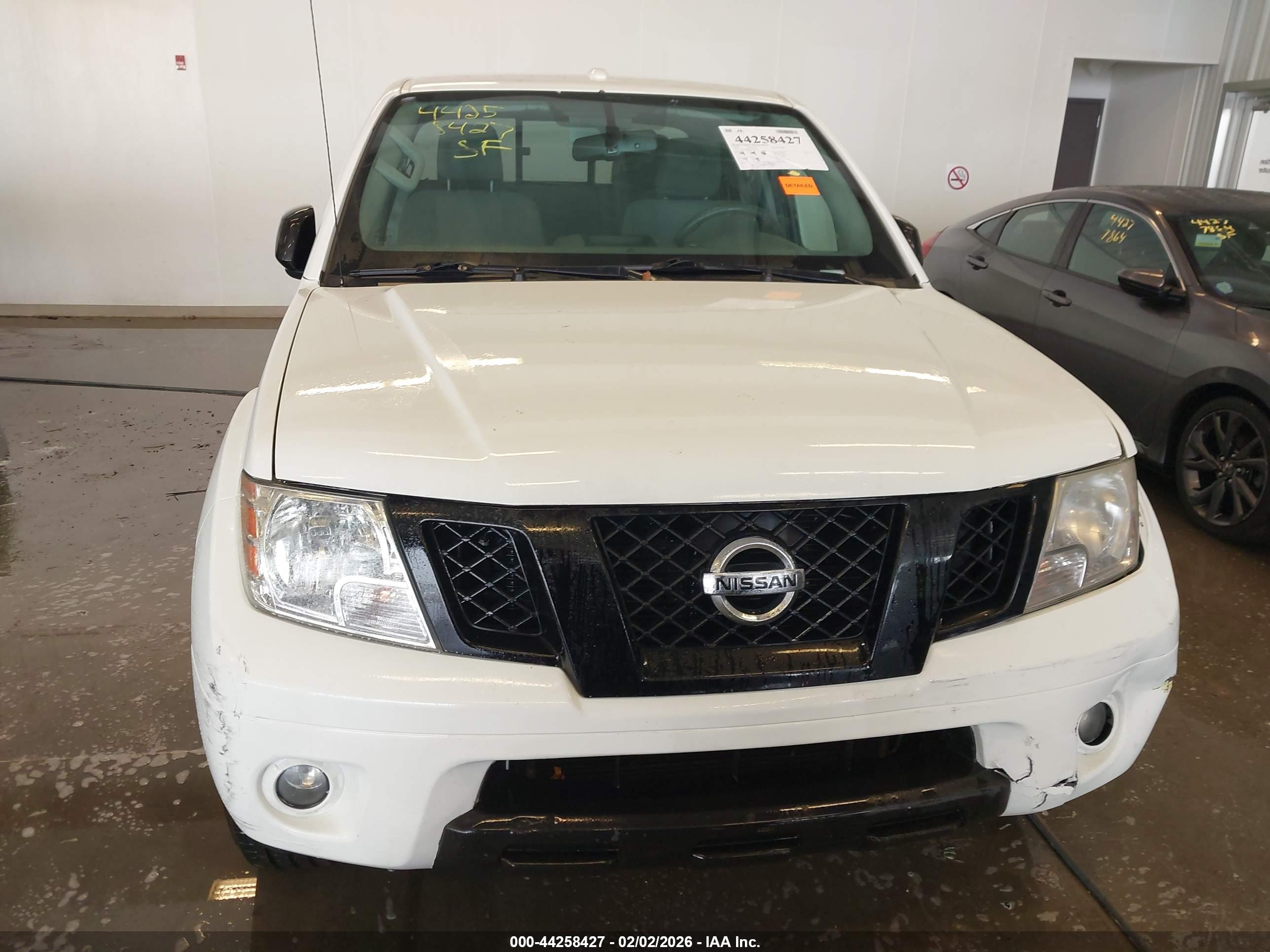 NISSAN FRONTIER image 6