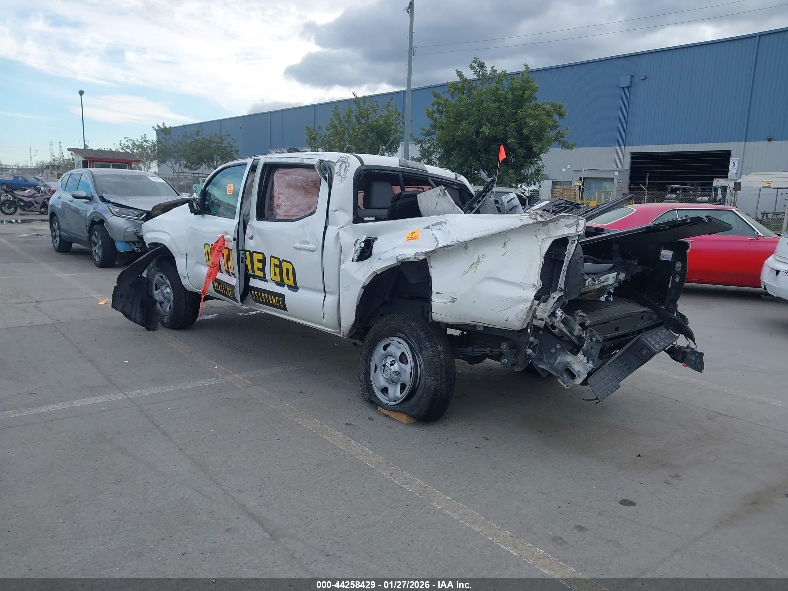 TOYOTA TACOMA image 3
