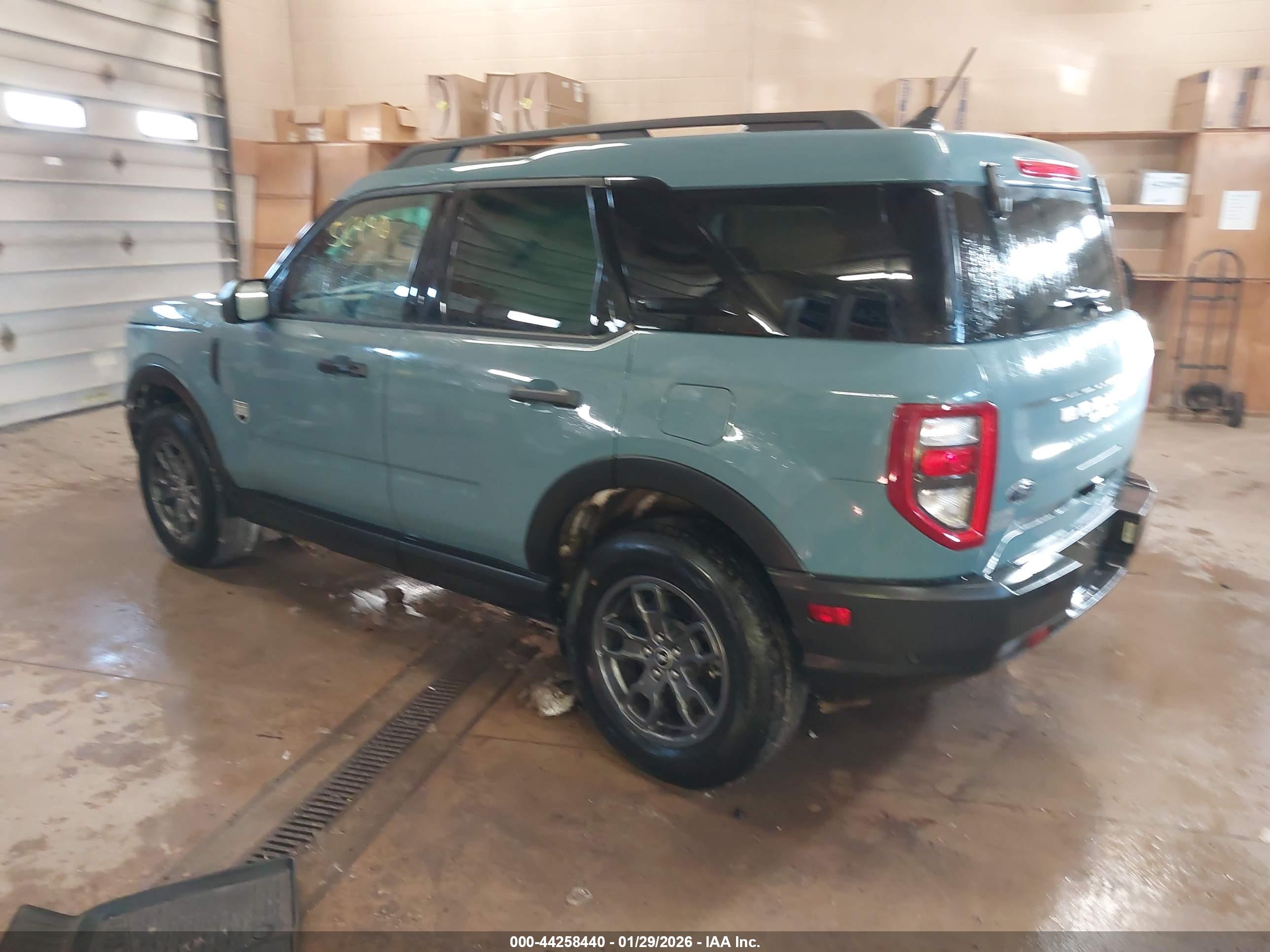 FORD BRONCO image 3