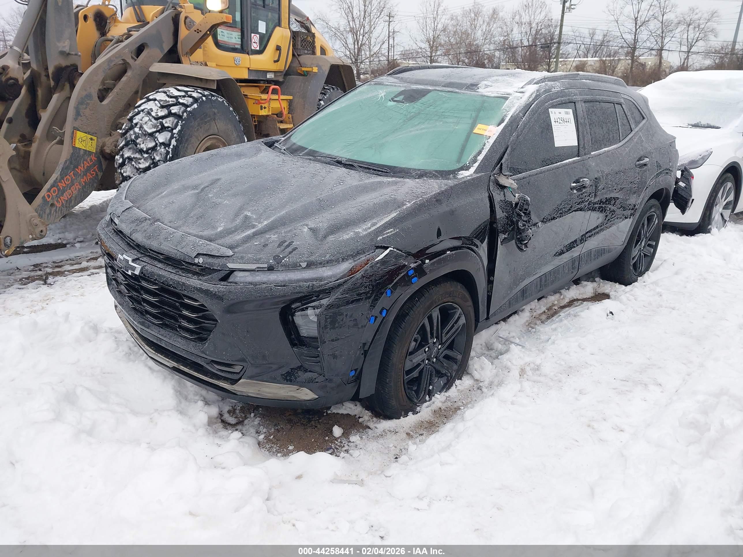 CHEVROLET TRAX image 2