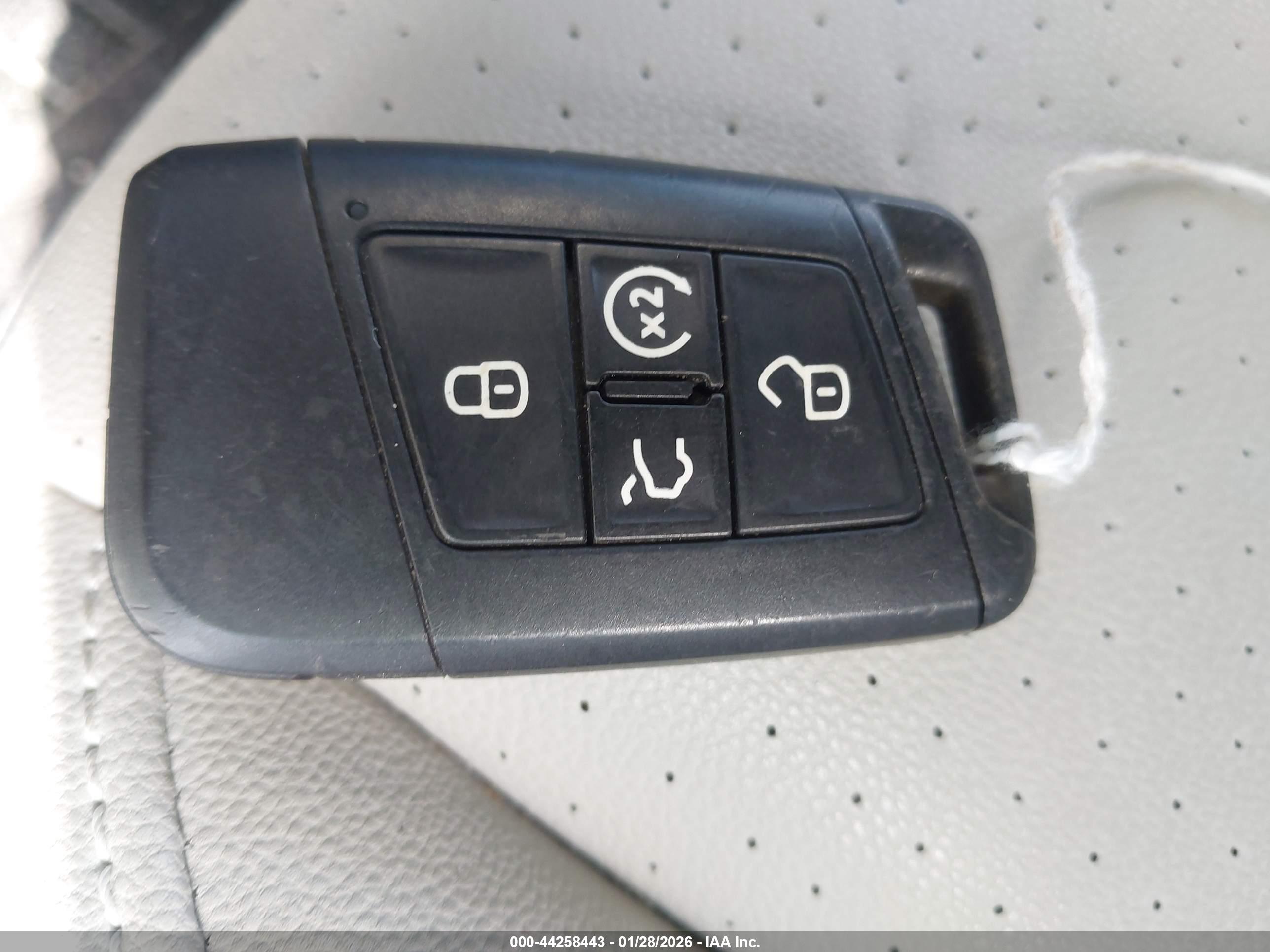 VOLKSWAGEN JETTA image 11