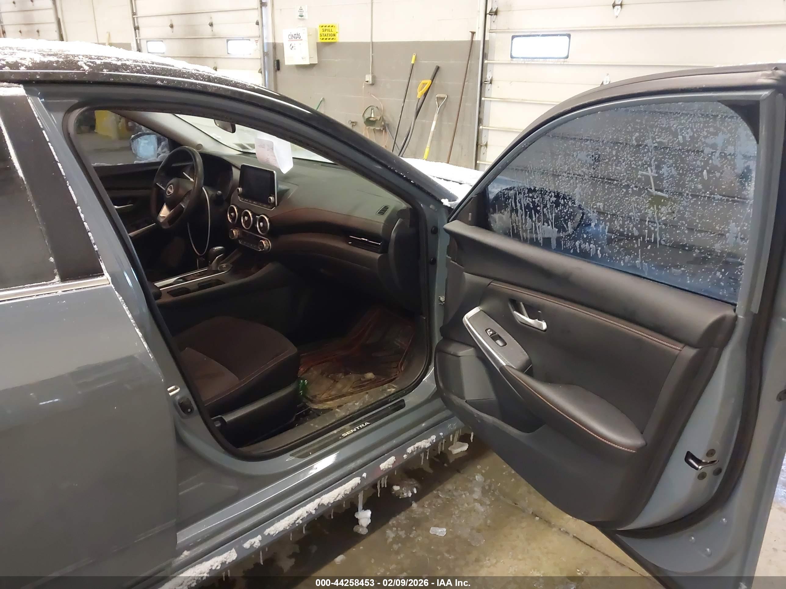 NISSAN SENTRA image 5