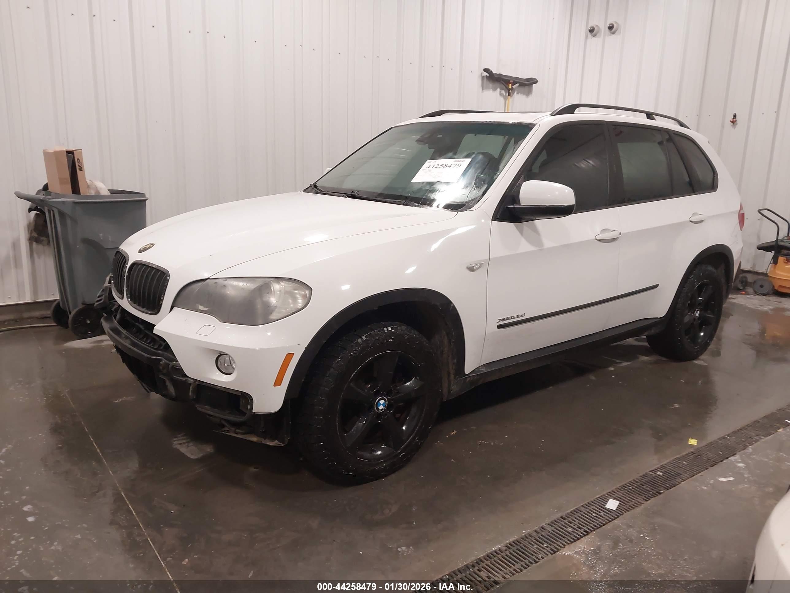 BMW X5 image 2