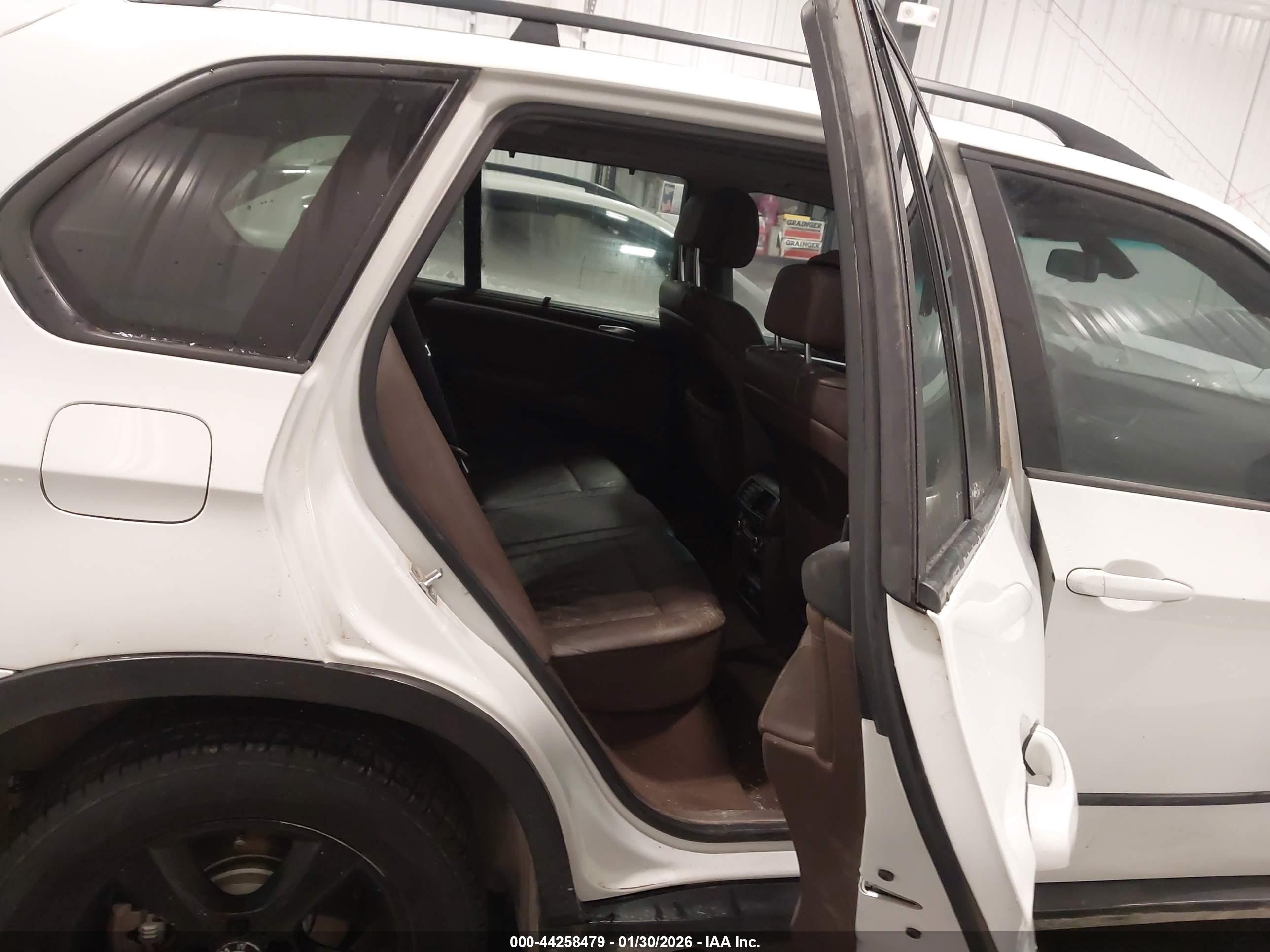 BMW X5 image 8