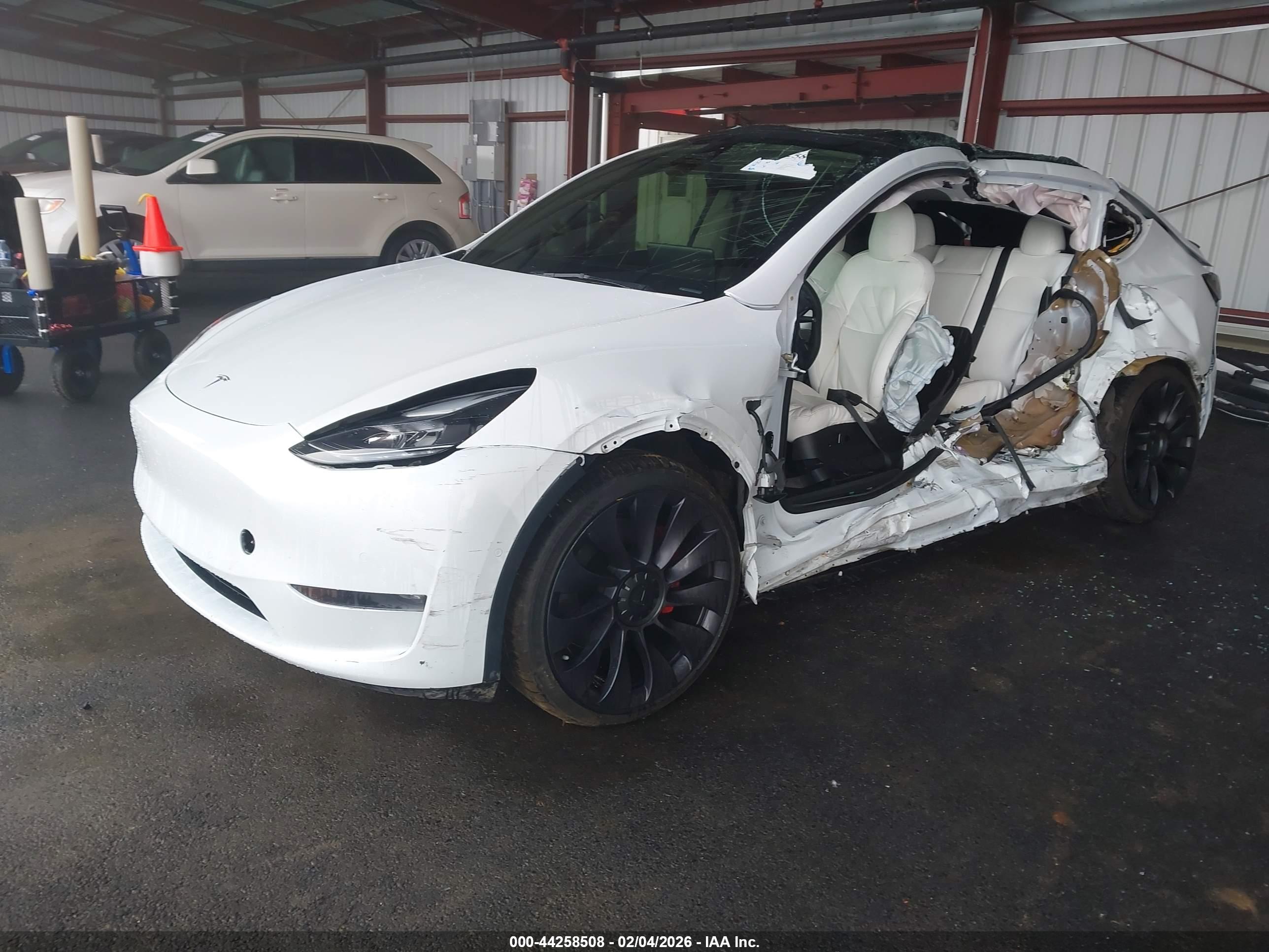 TESLA MODEL image 2