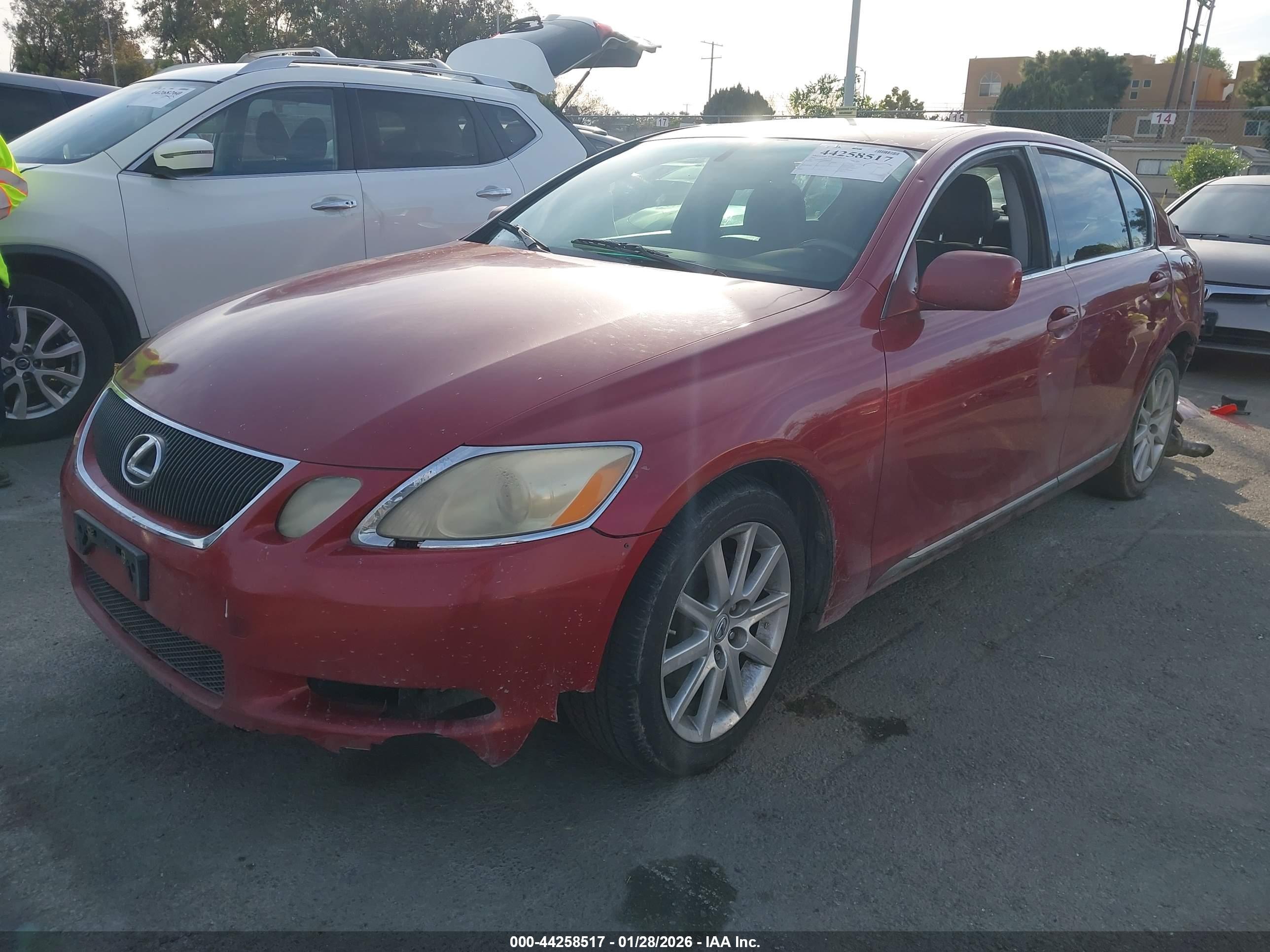 LEXUS GS image 2