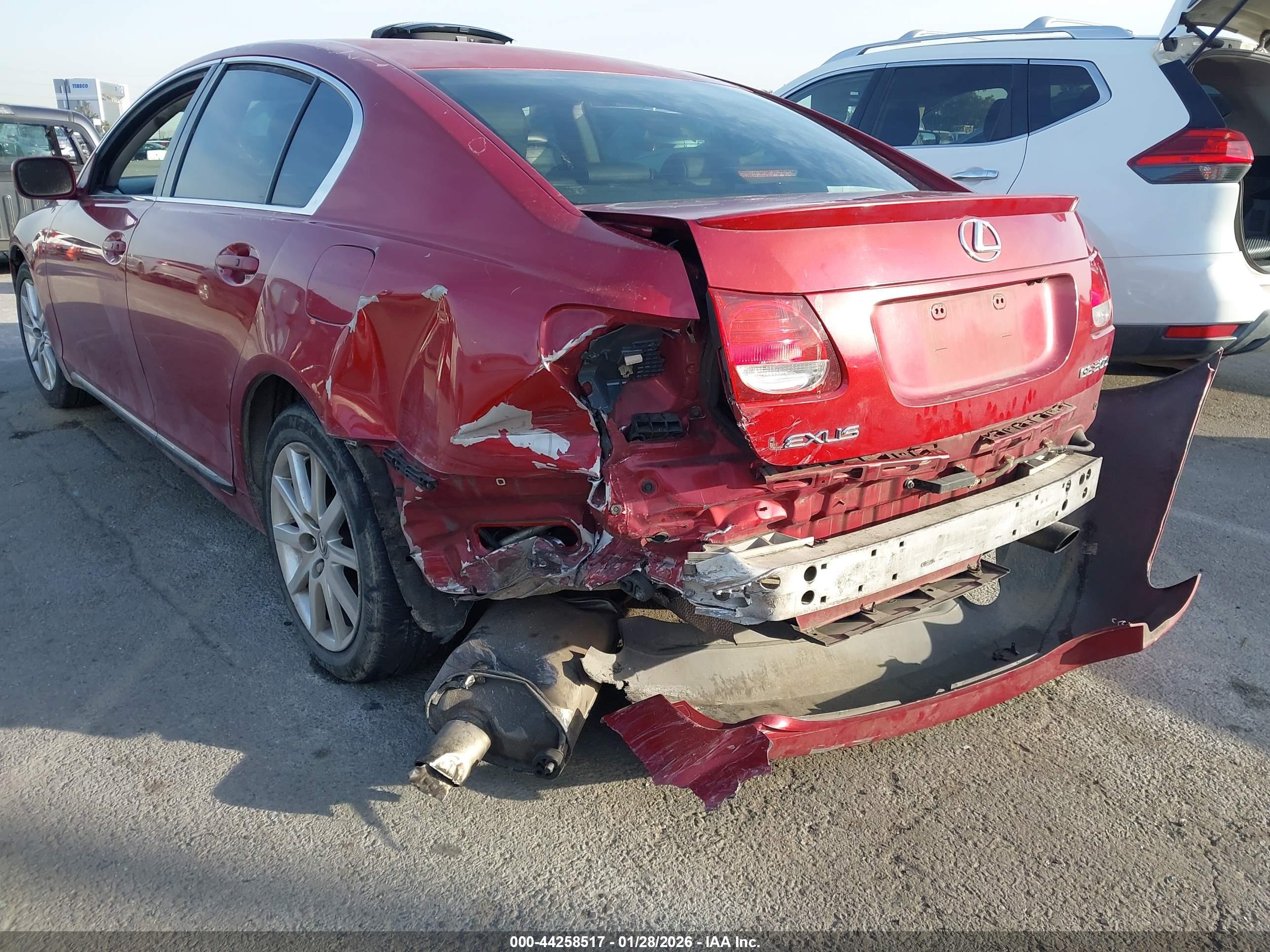 LEXUS GS image 3