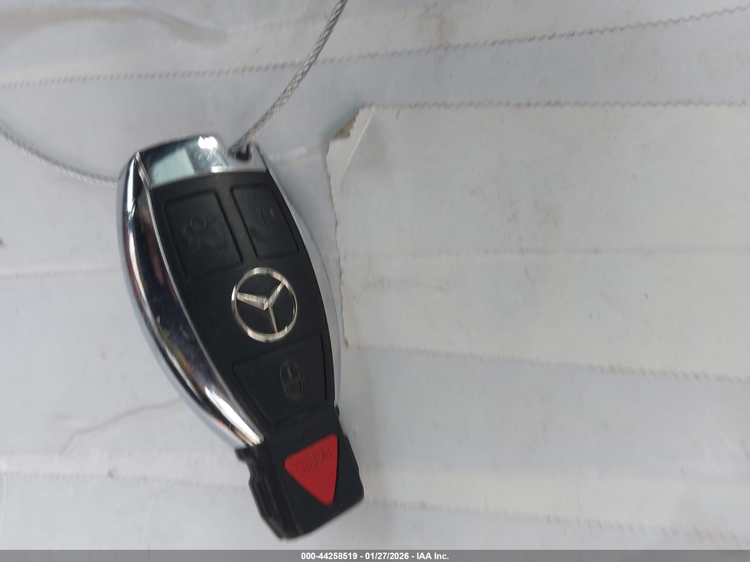MERCEDES-BENZ C image 11