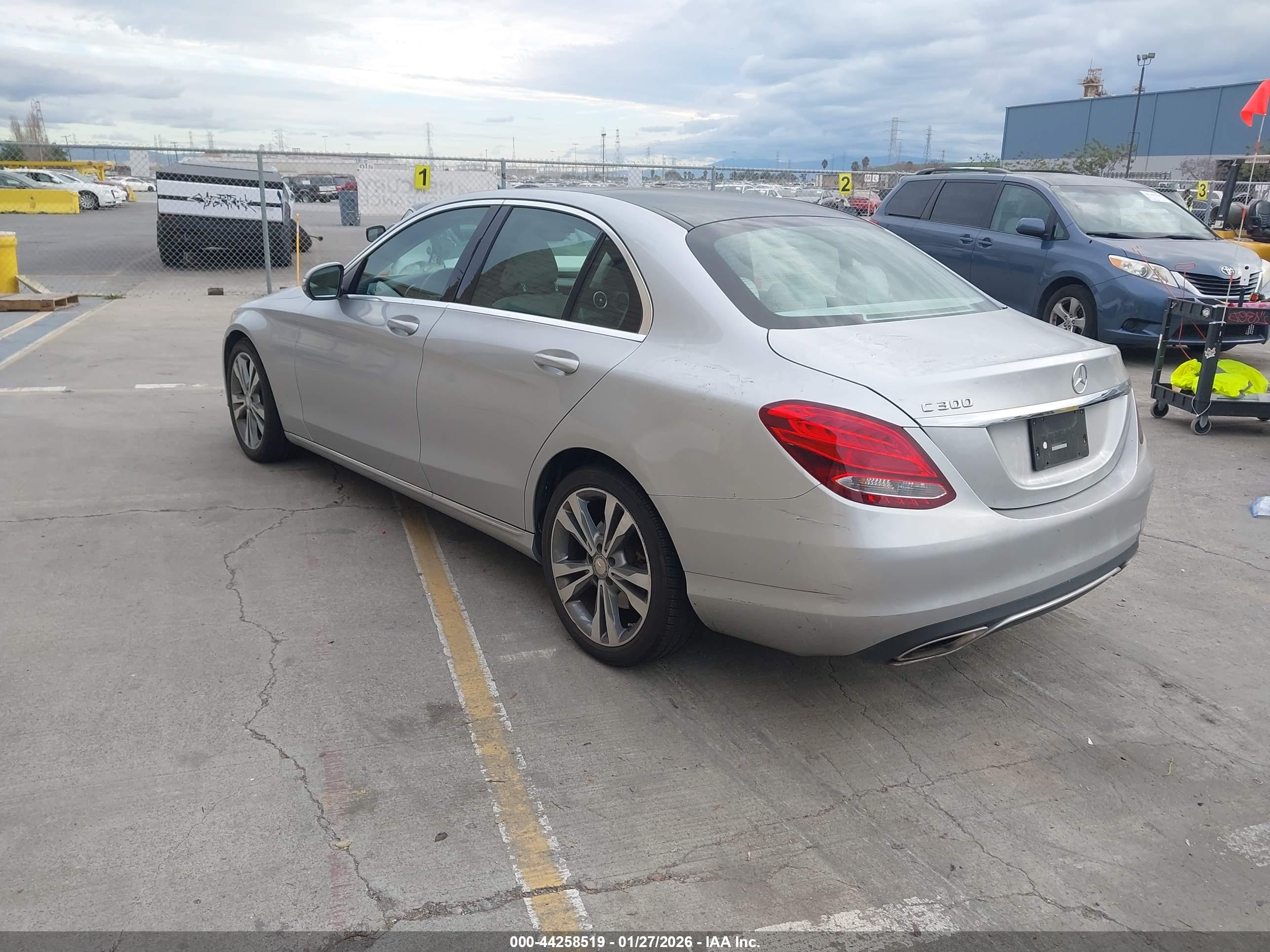 MERCEDES-BENZ C image 3