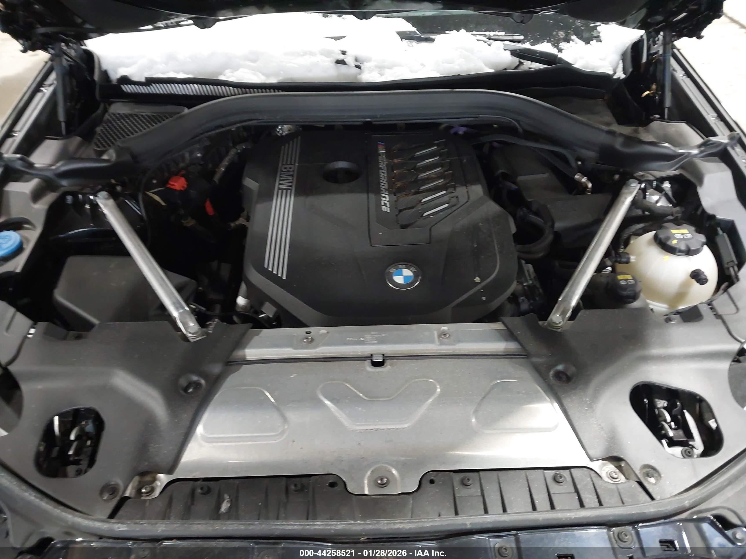 BMW X4 image 10