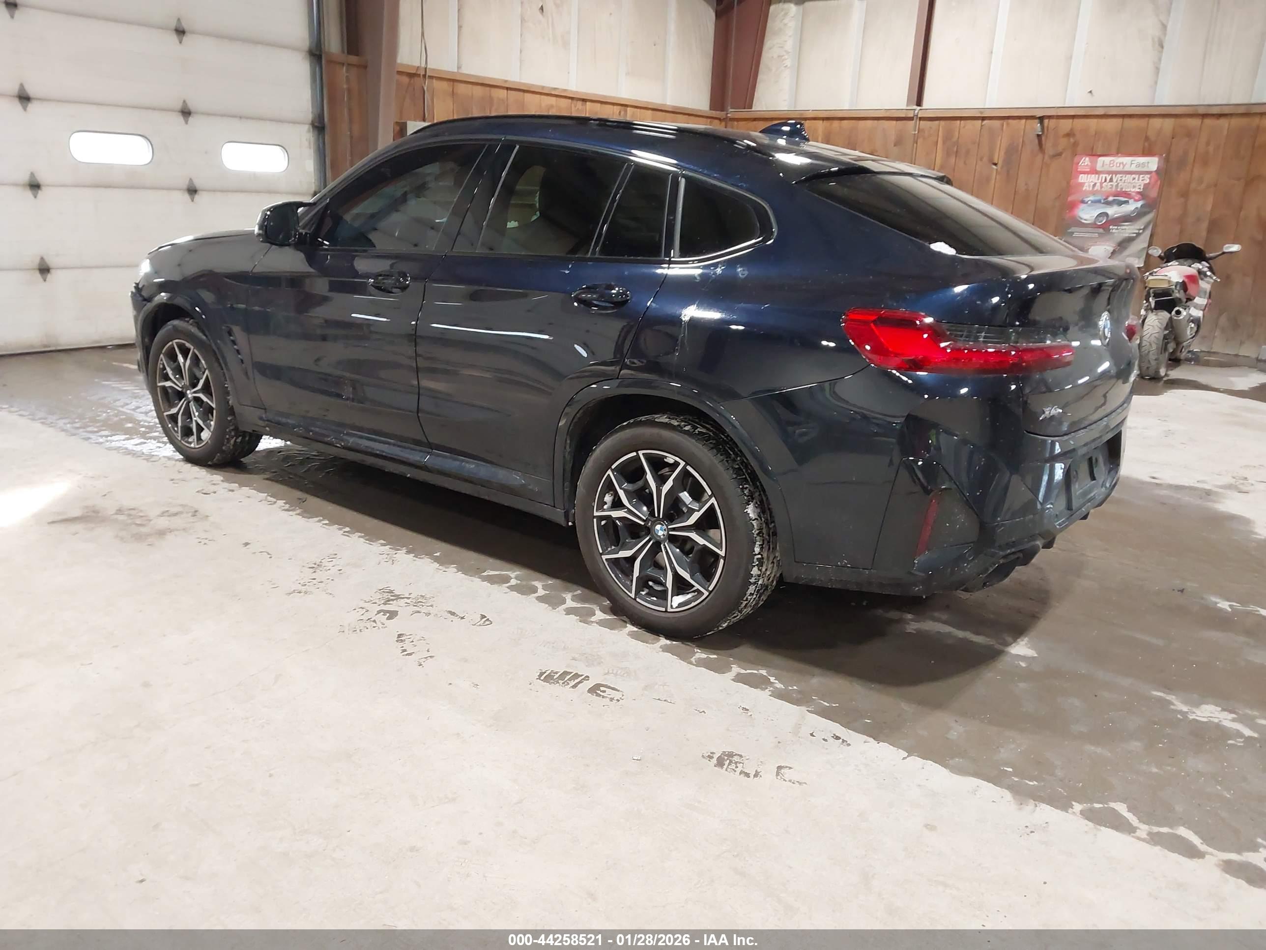 BMW X4 image 3