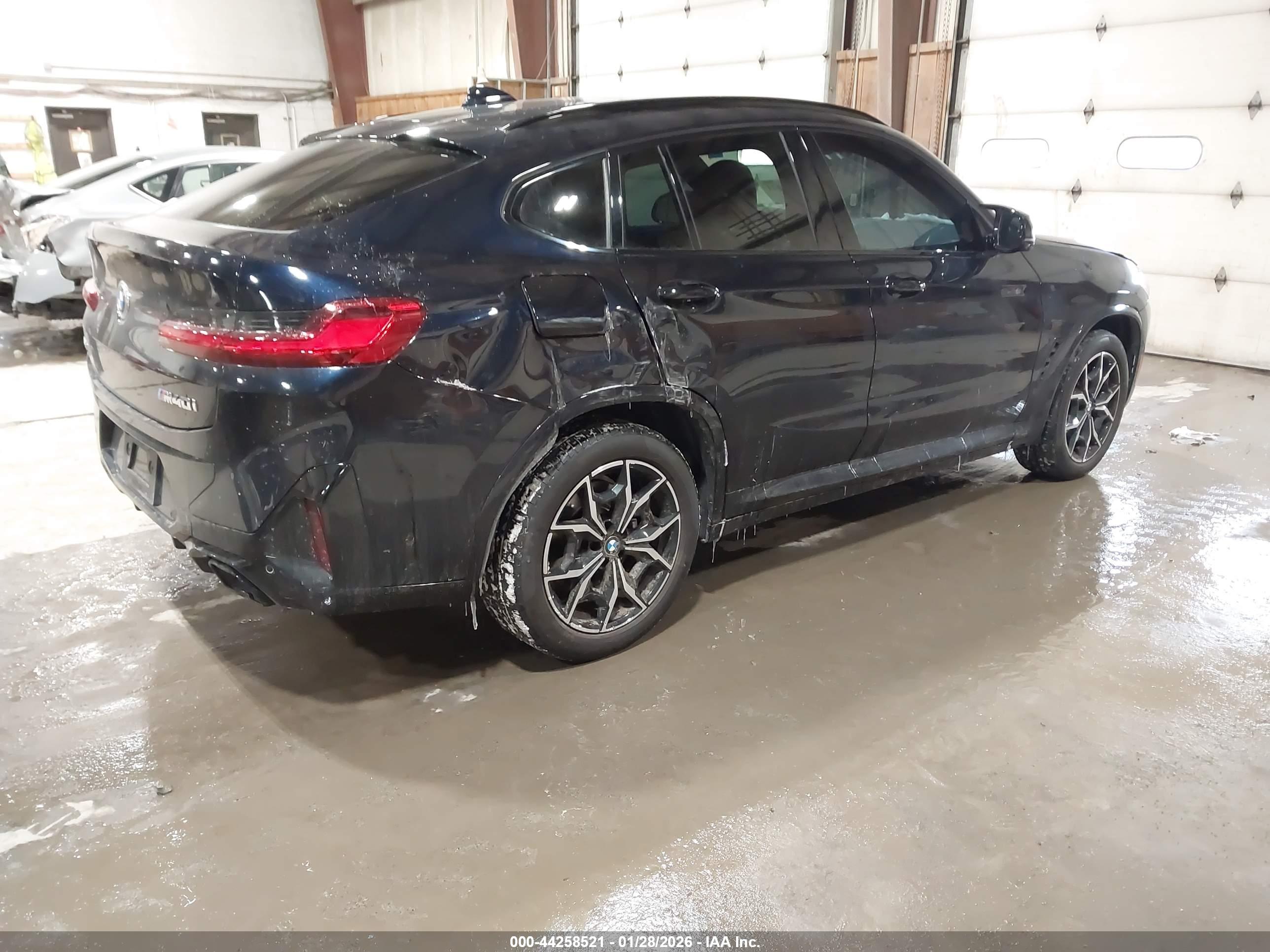 BMW X4 image 4