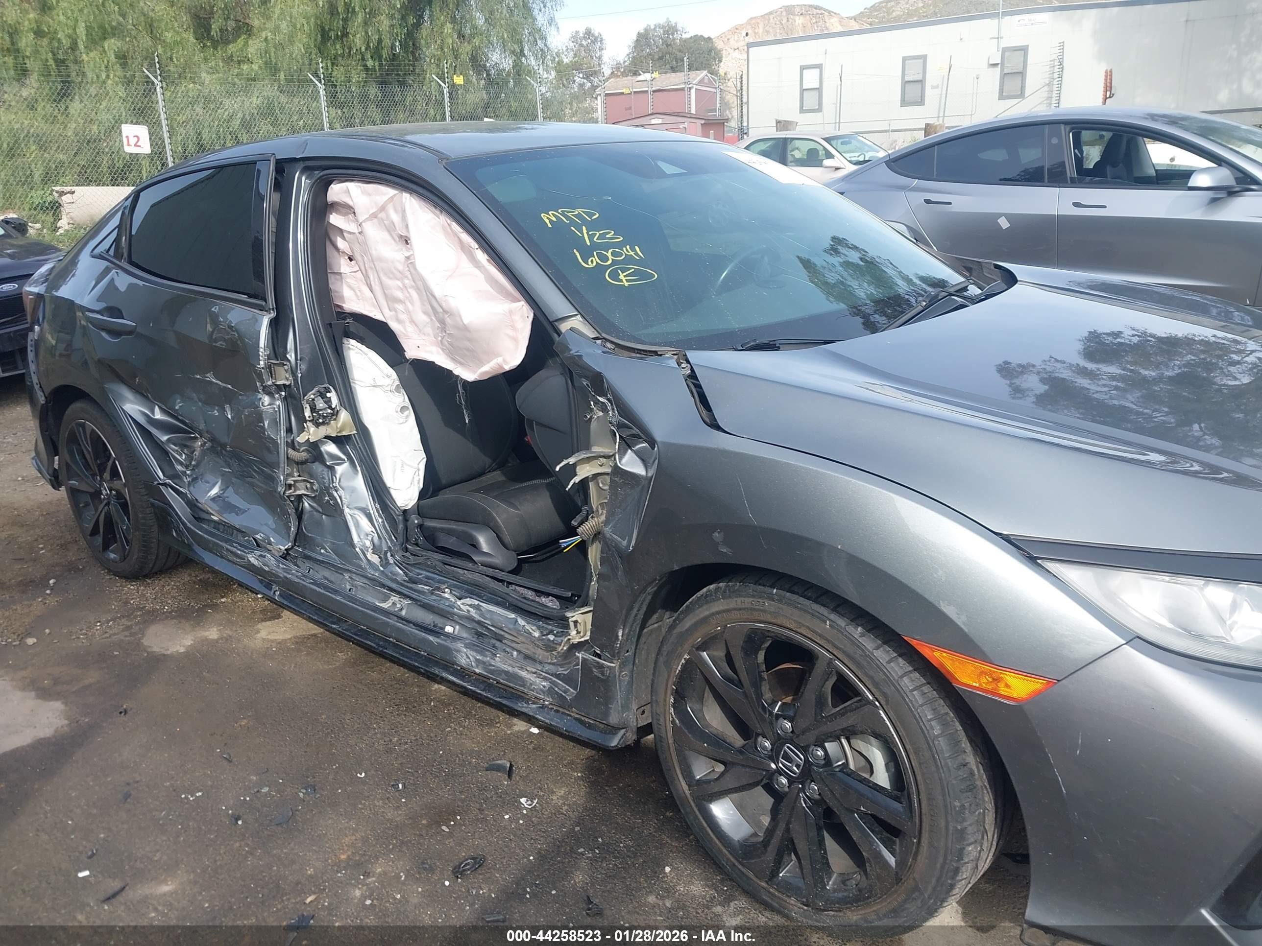 HONDA CIVIC image 6