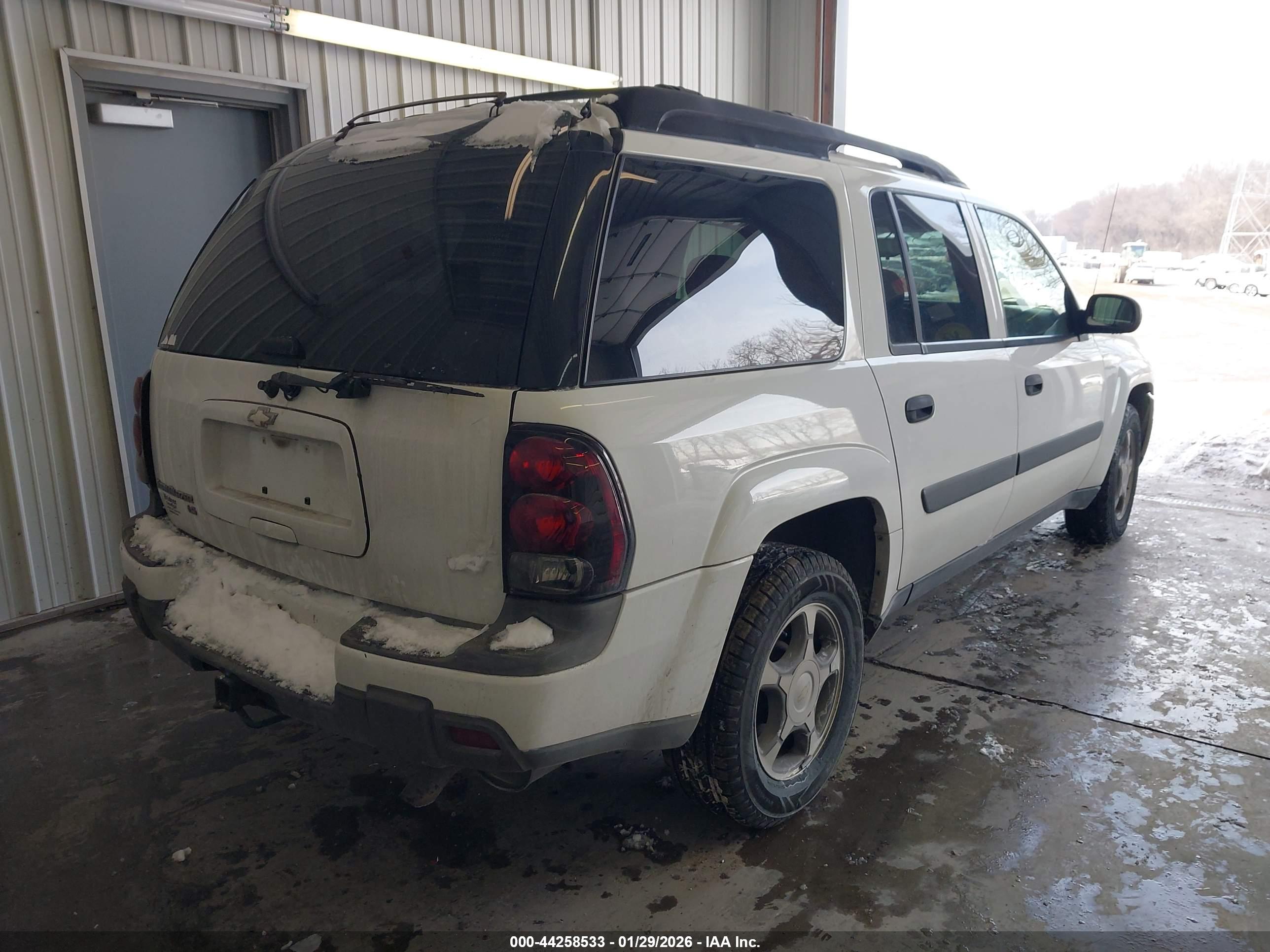 CHEVROLET TRAILBLAZER image 4