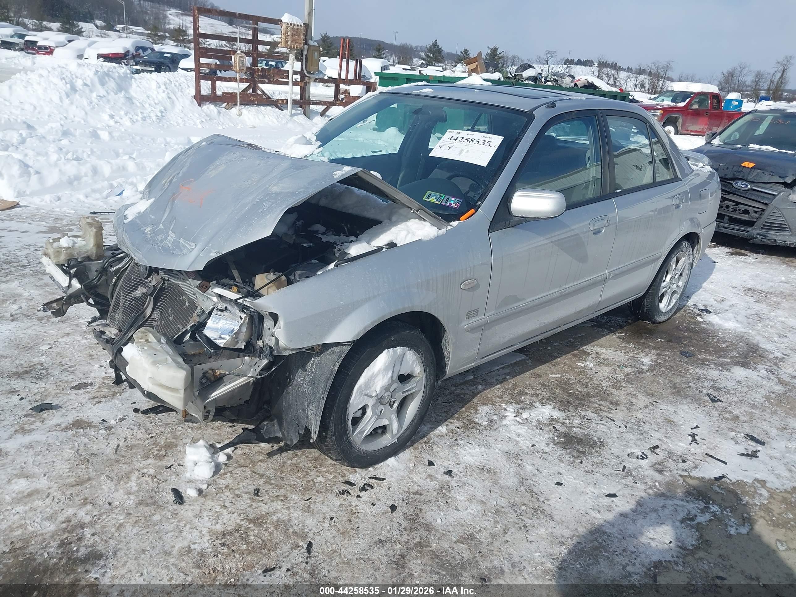 MAZDA PROTEGE image 2
