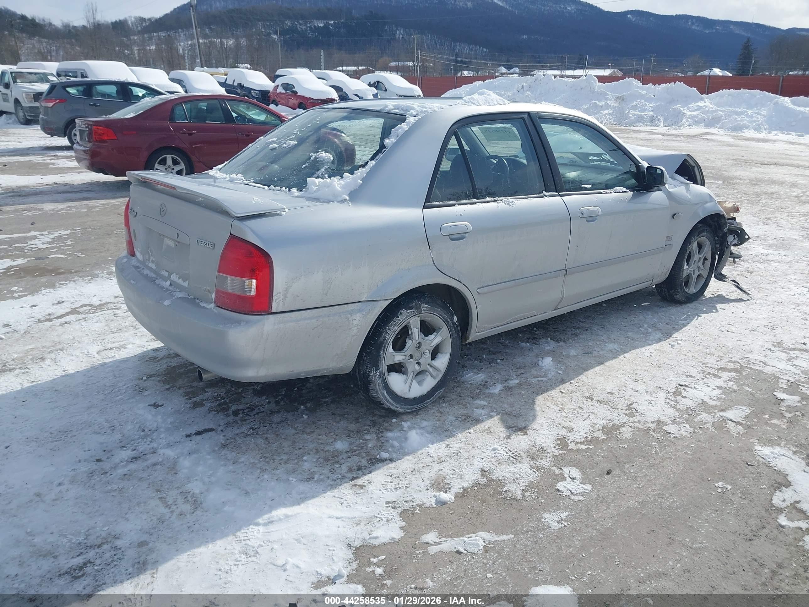 MAZDA PROTEGE image 4