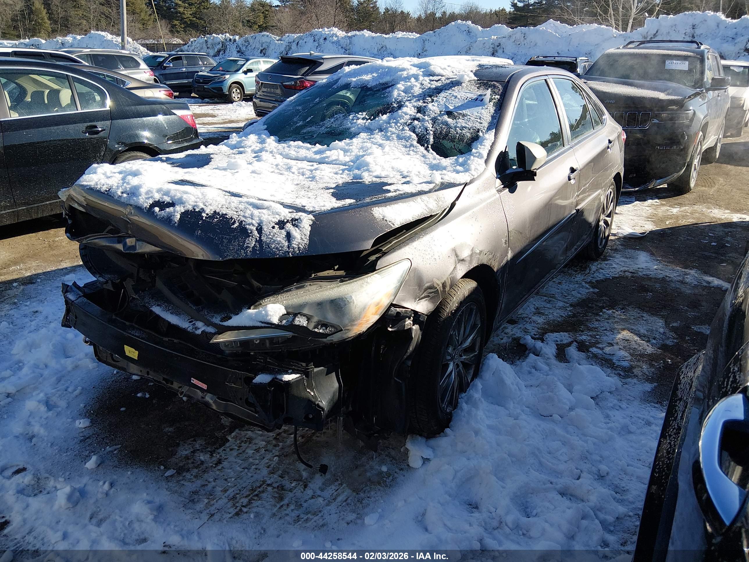 TOYOTA CAMRY image 2