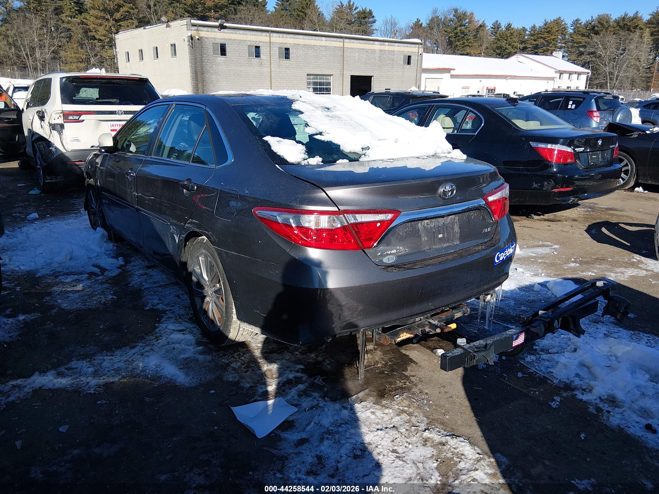 TOYOTA CAMRY image 3