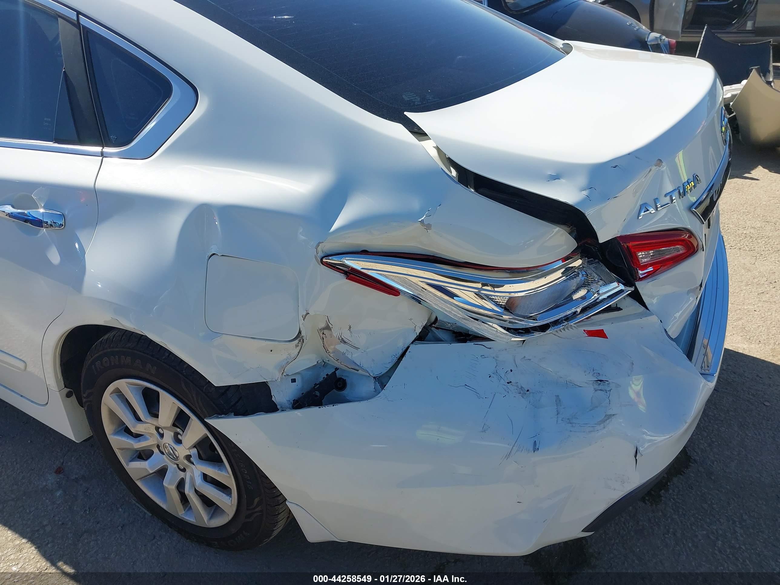 NISSAN ALTIMA image 6