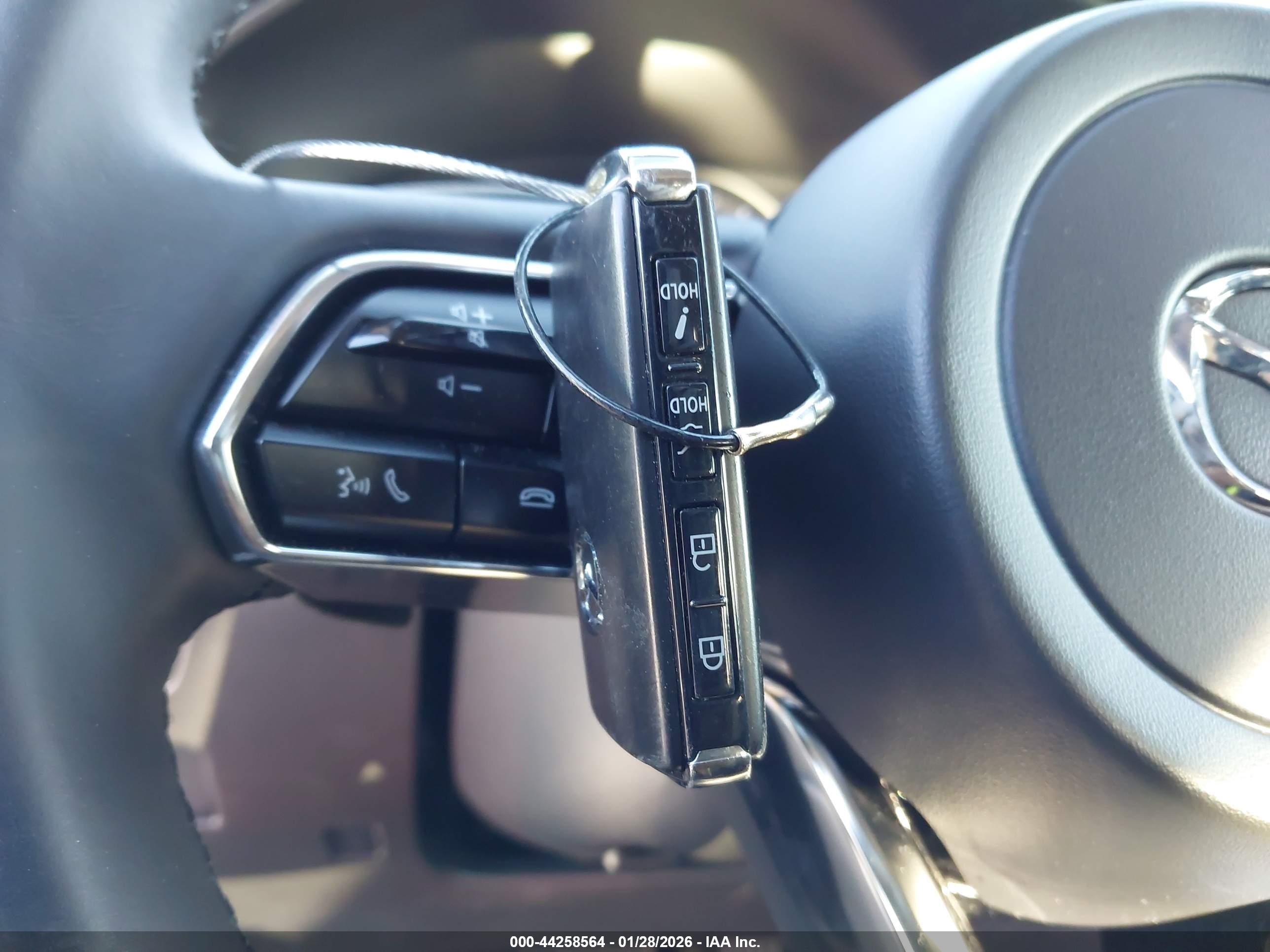 MAZDA CX-90 image 11