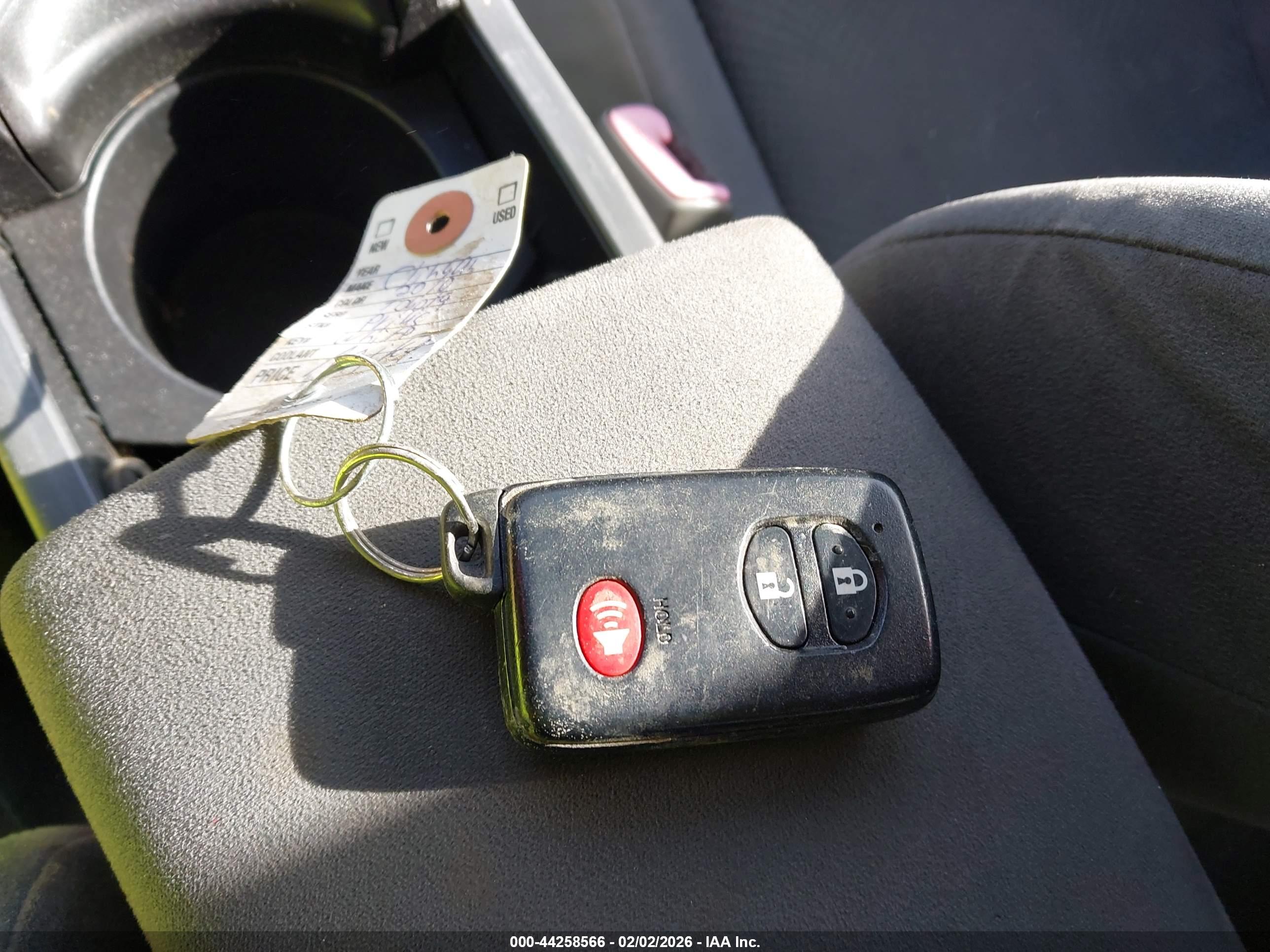 TOYOTA PRIUS image 11