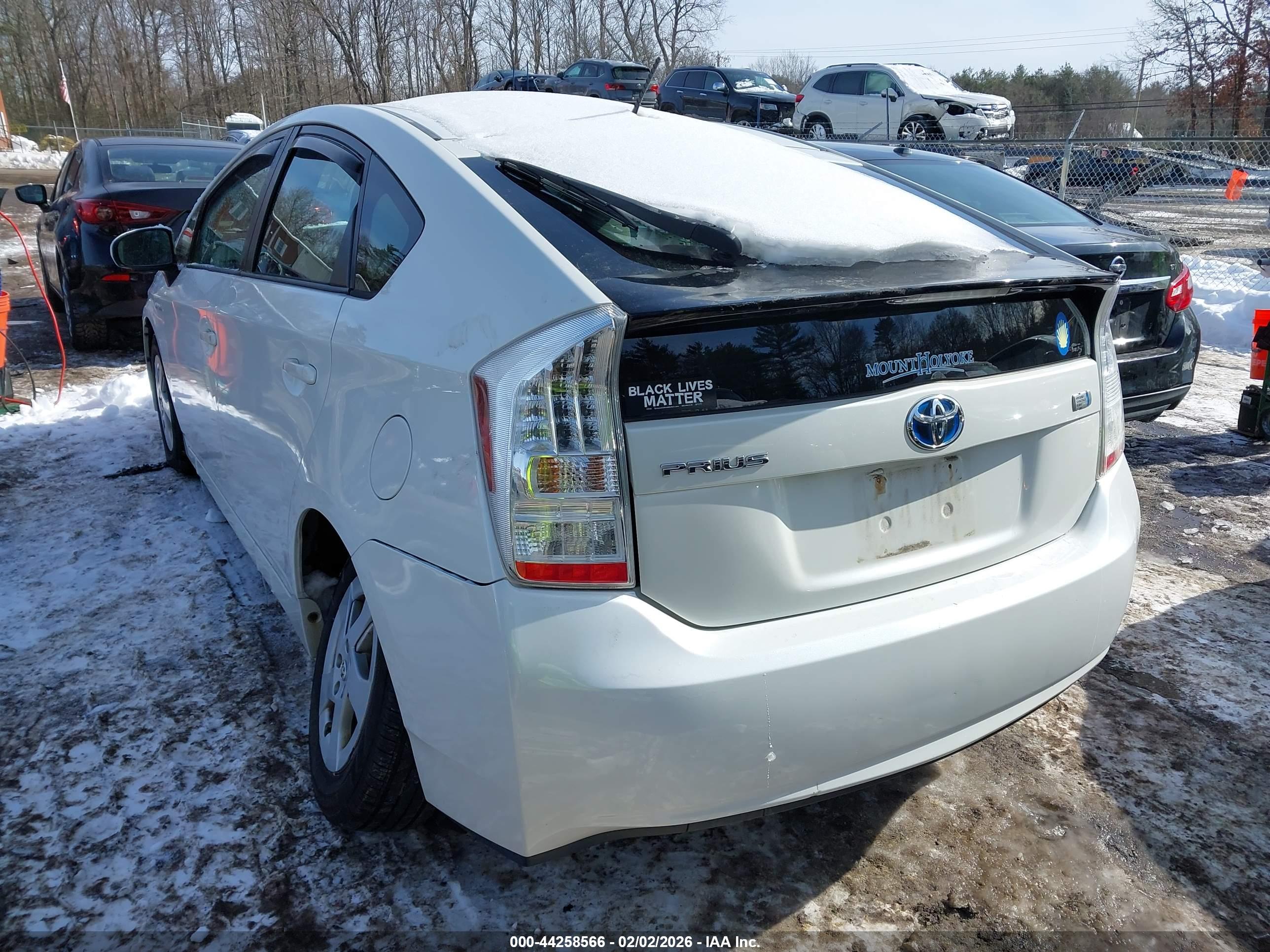 TOYOTA PRIUS image 3