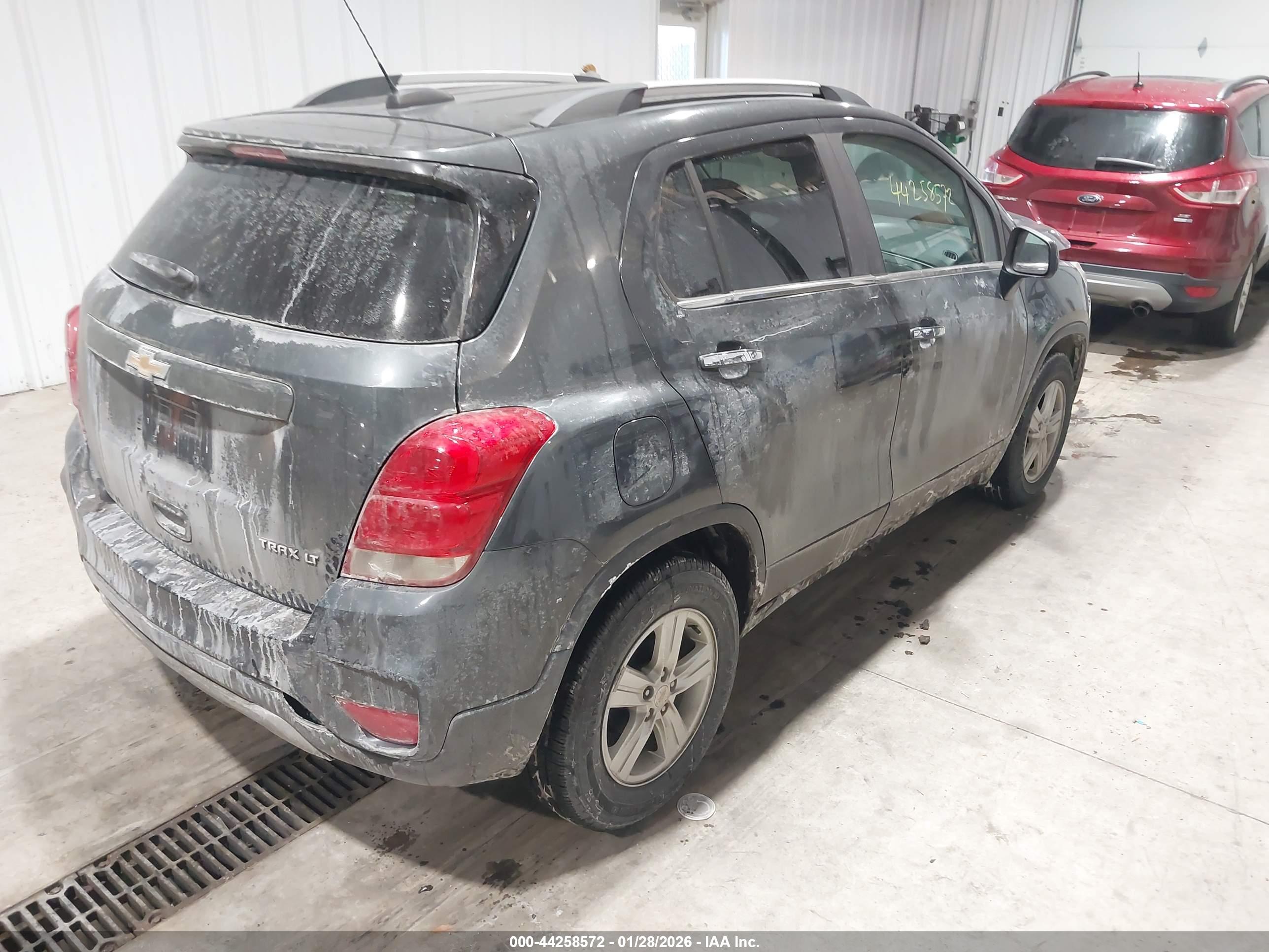 CHEVROLET TRAX image 4