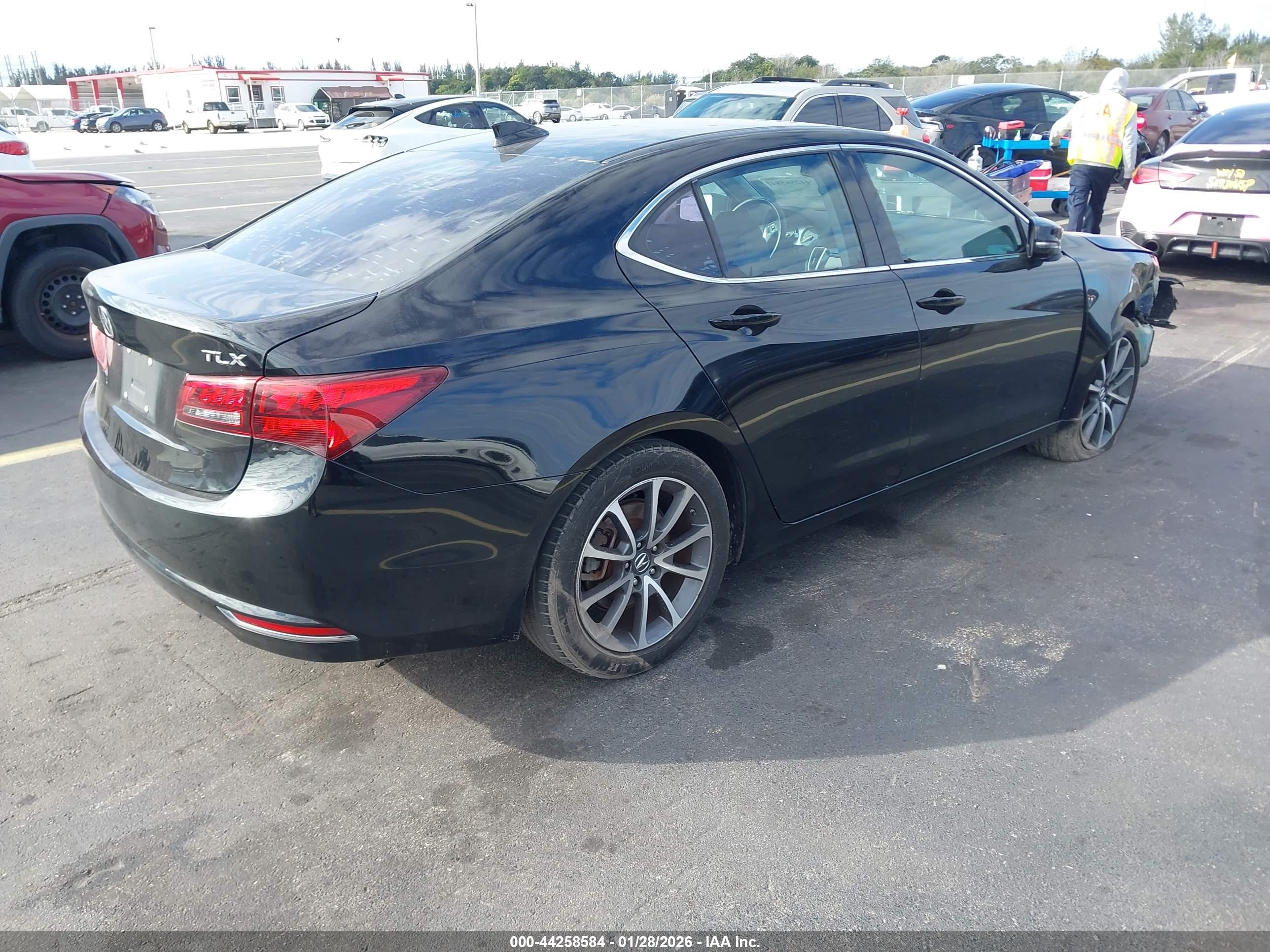 ACURA TLX image 4