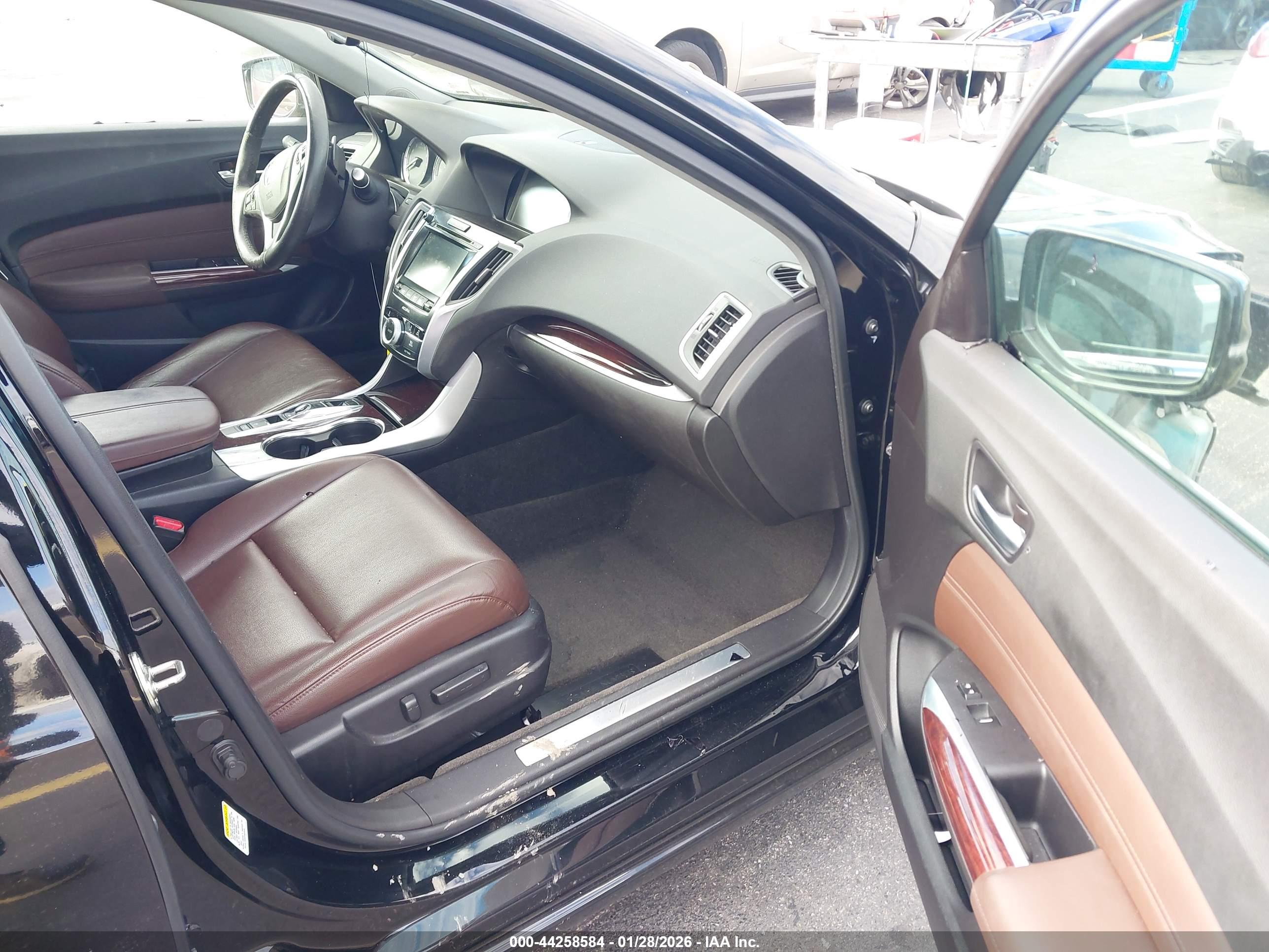 ACURA TLX image 5