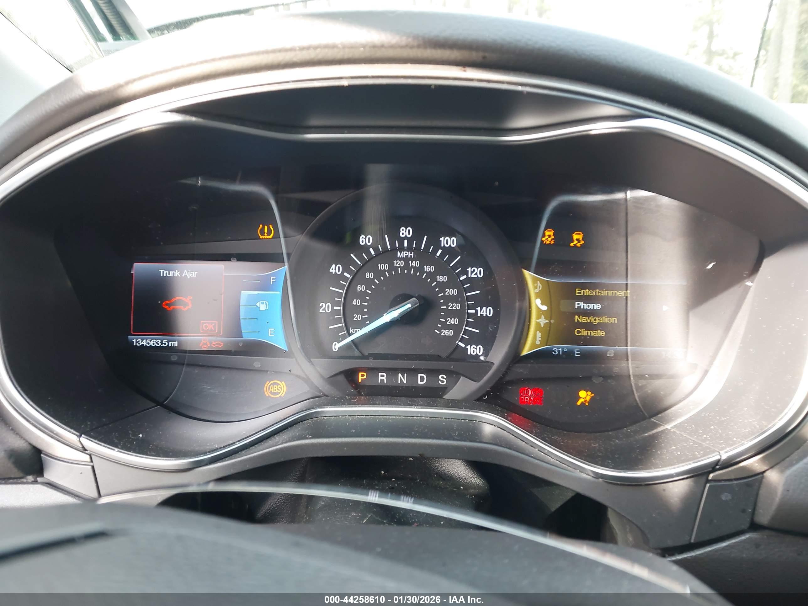 FORD FUSION image 7