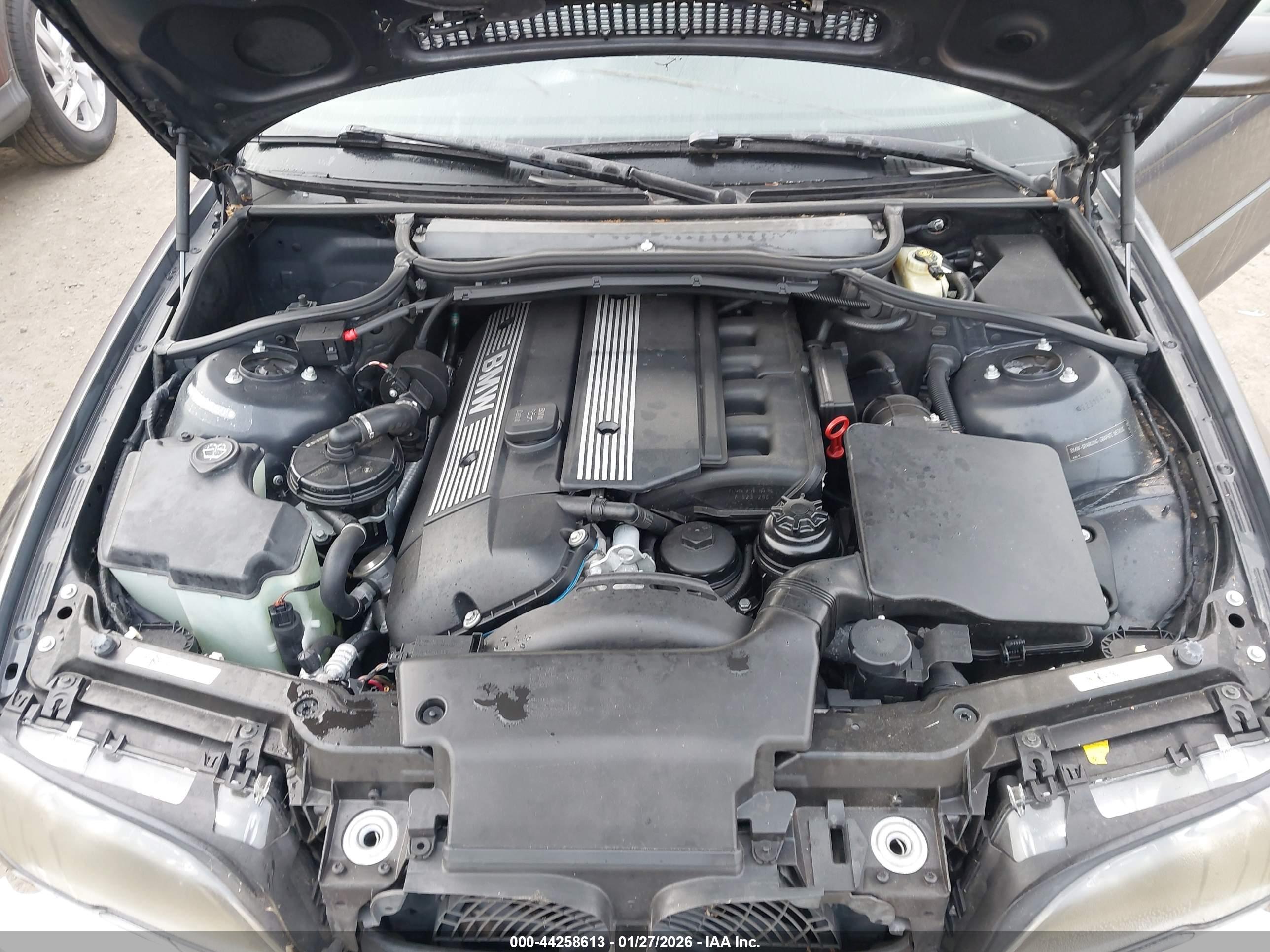BMW 325CI image 10