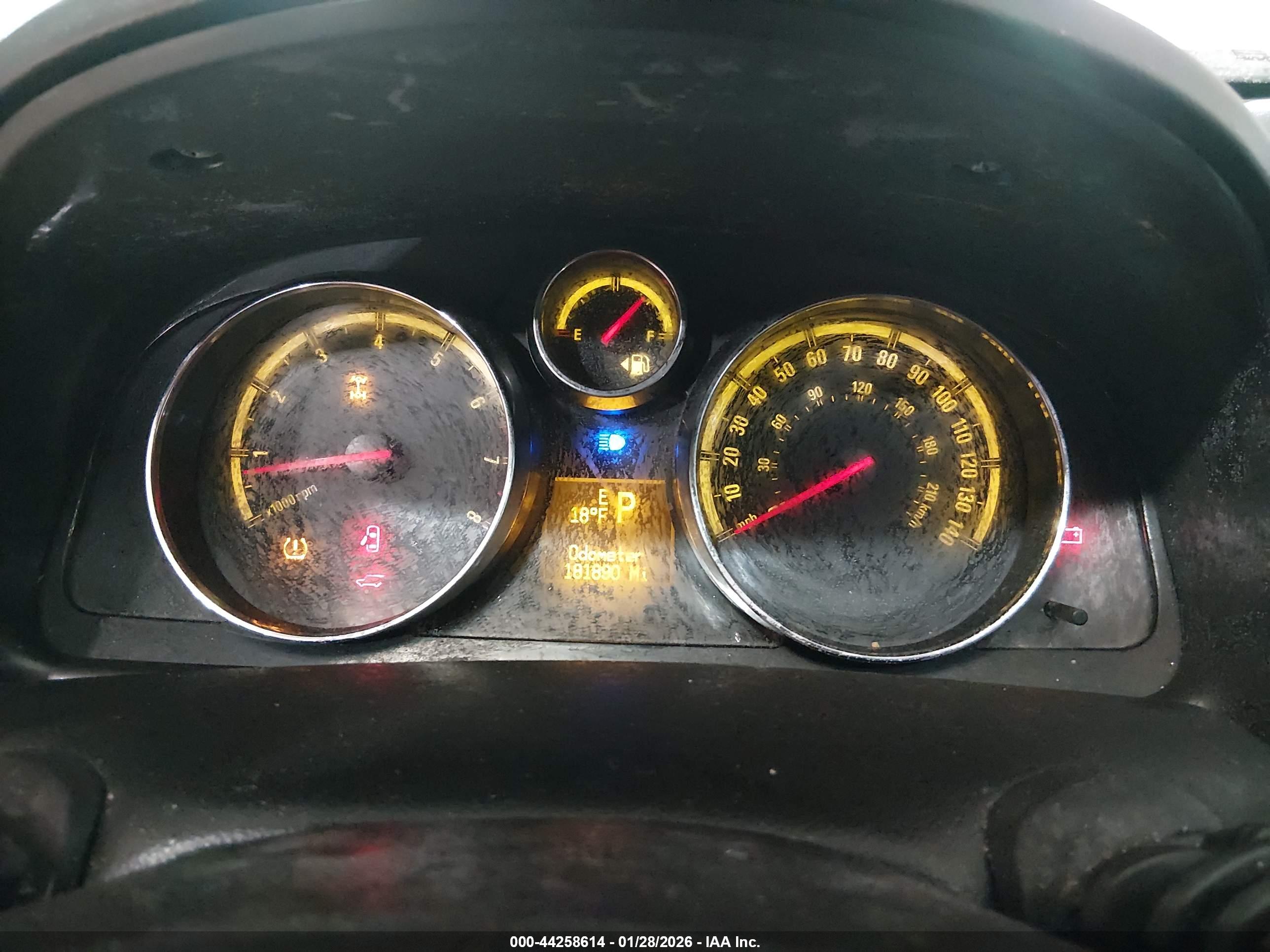 SATURN VUE image 7