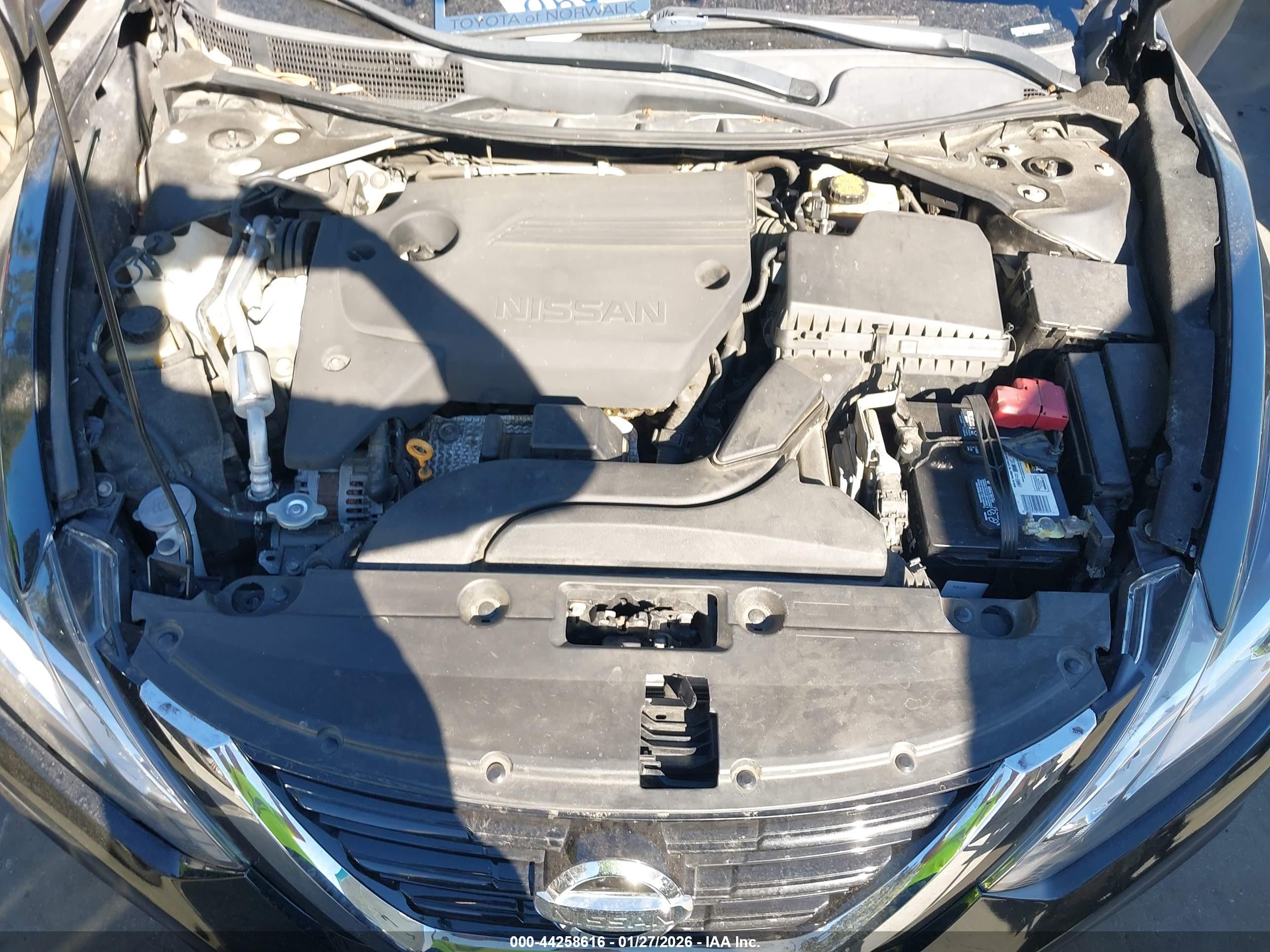 NISSAN ALTIMA image 10