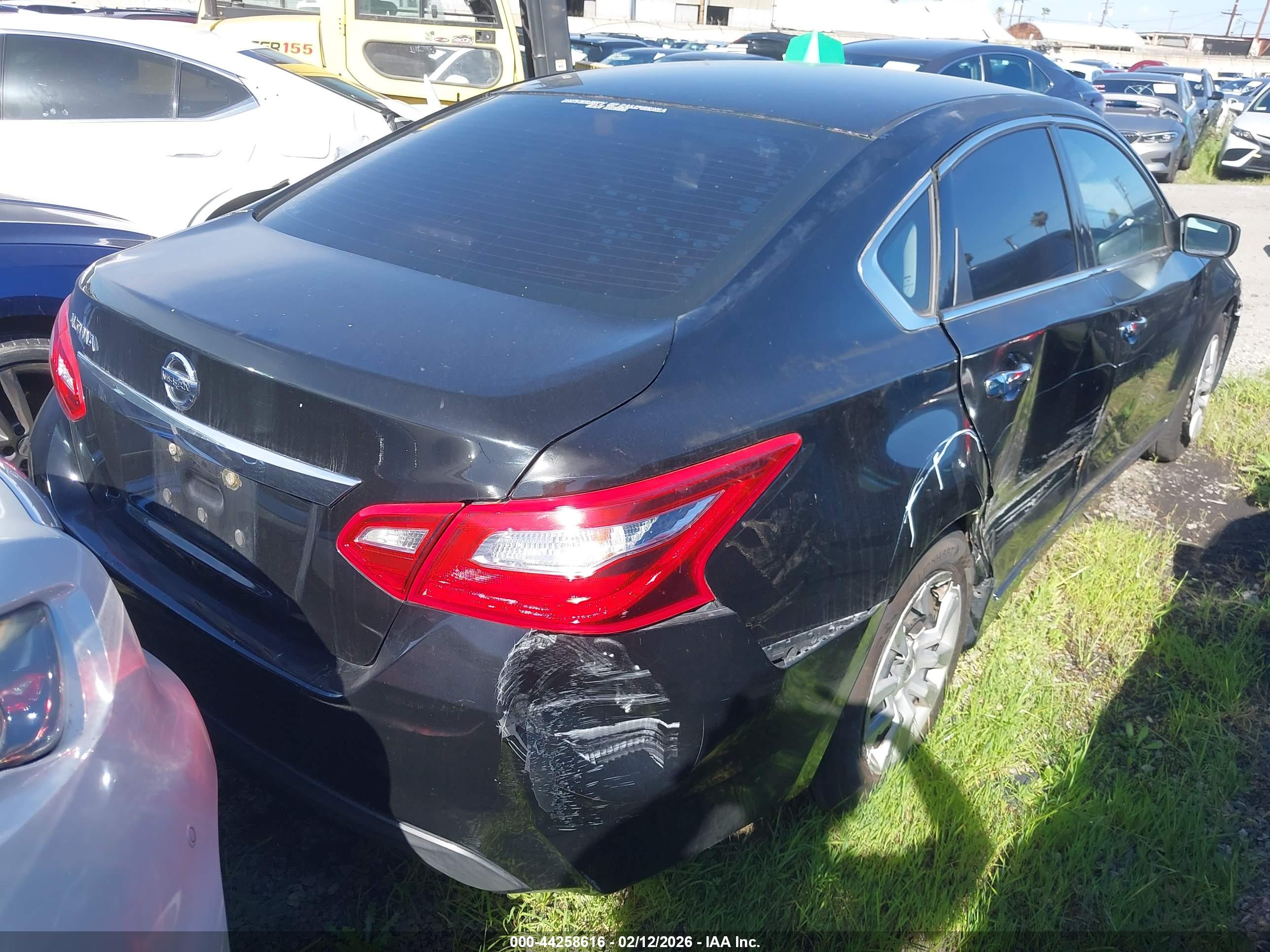 NISSAN ALTIMA image 4