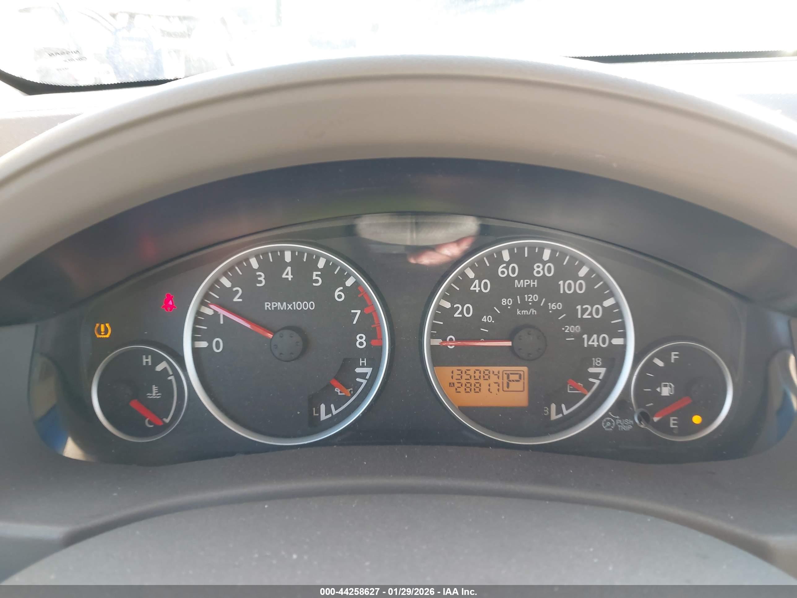 NISSAN PATHFINDER image 7