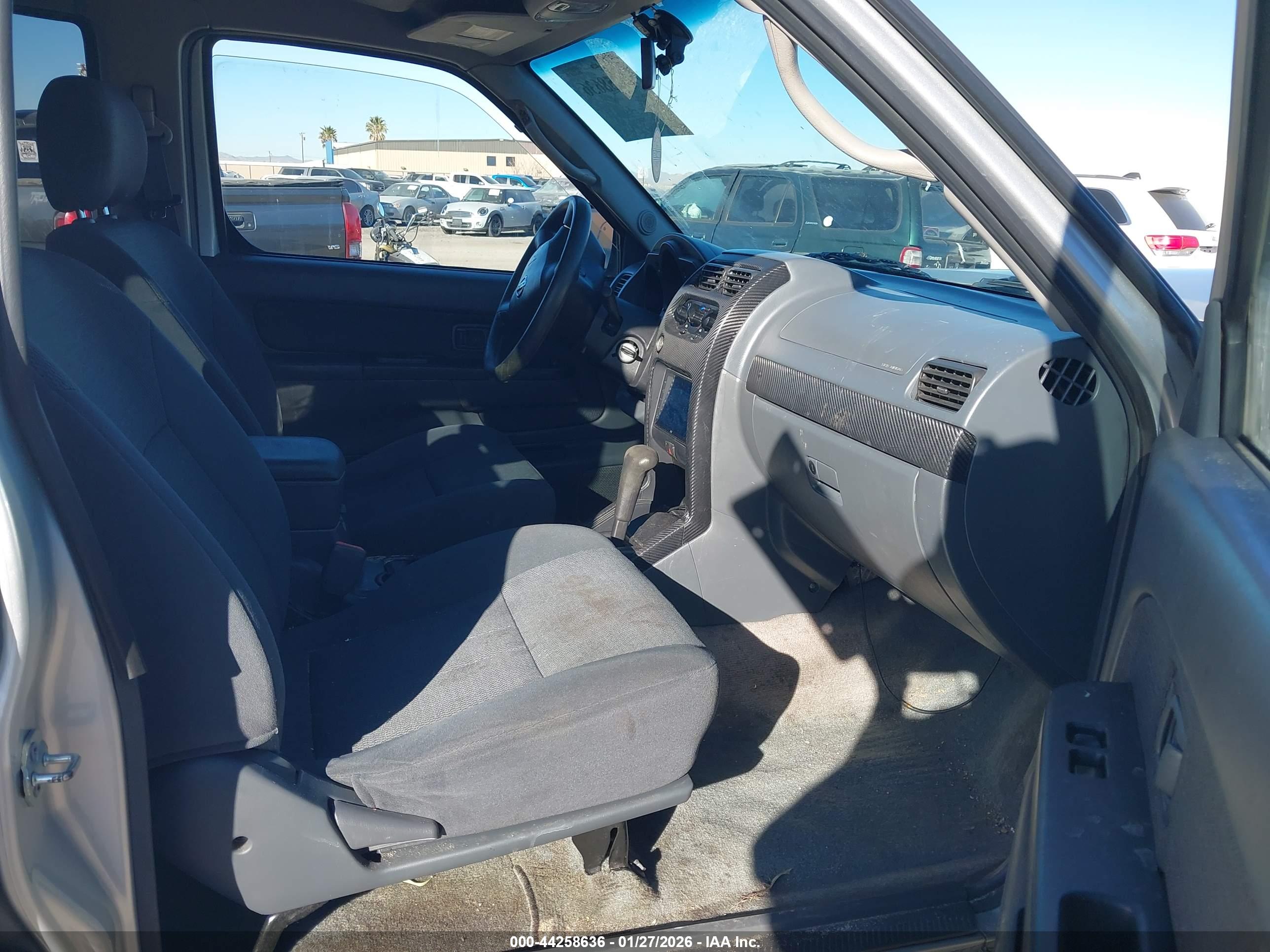 NISSAN FRONTIER image 5