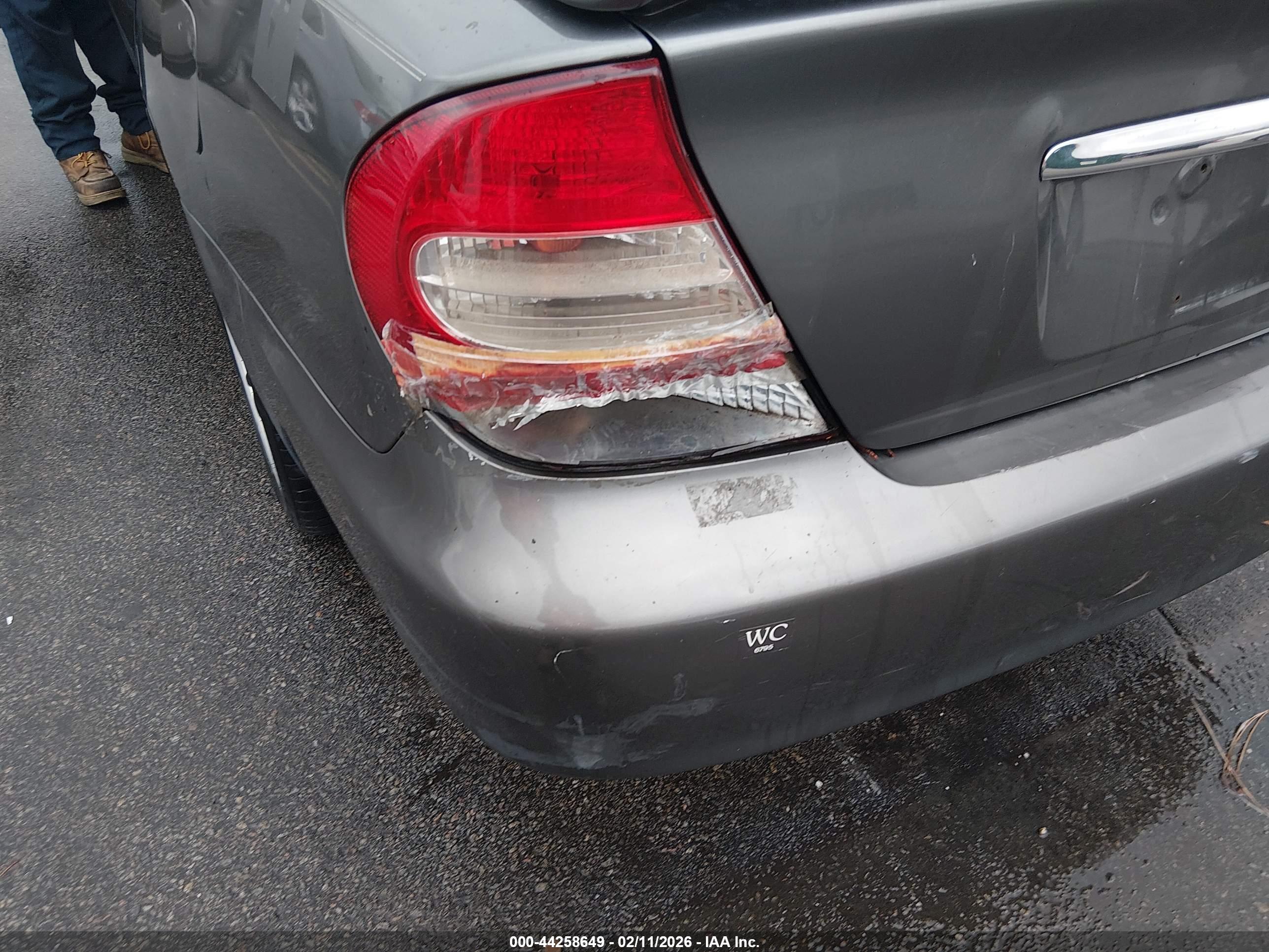 TOYOTA CAMRY image 6