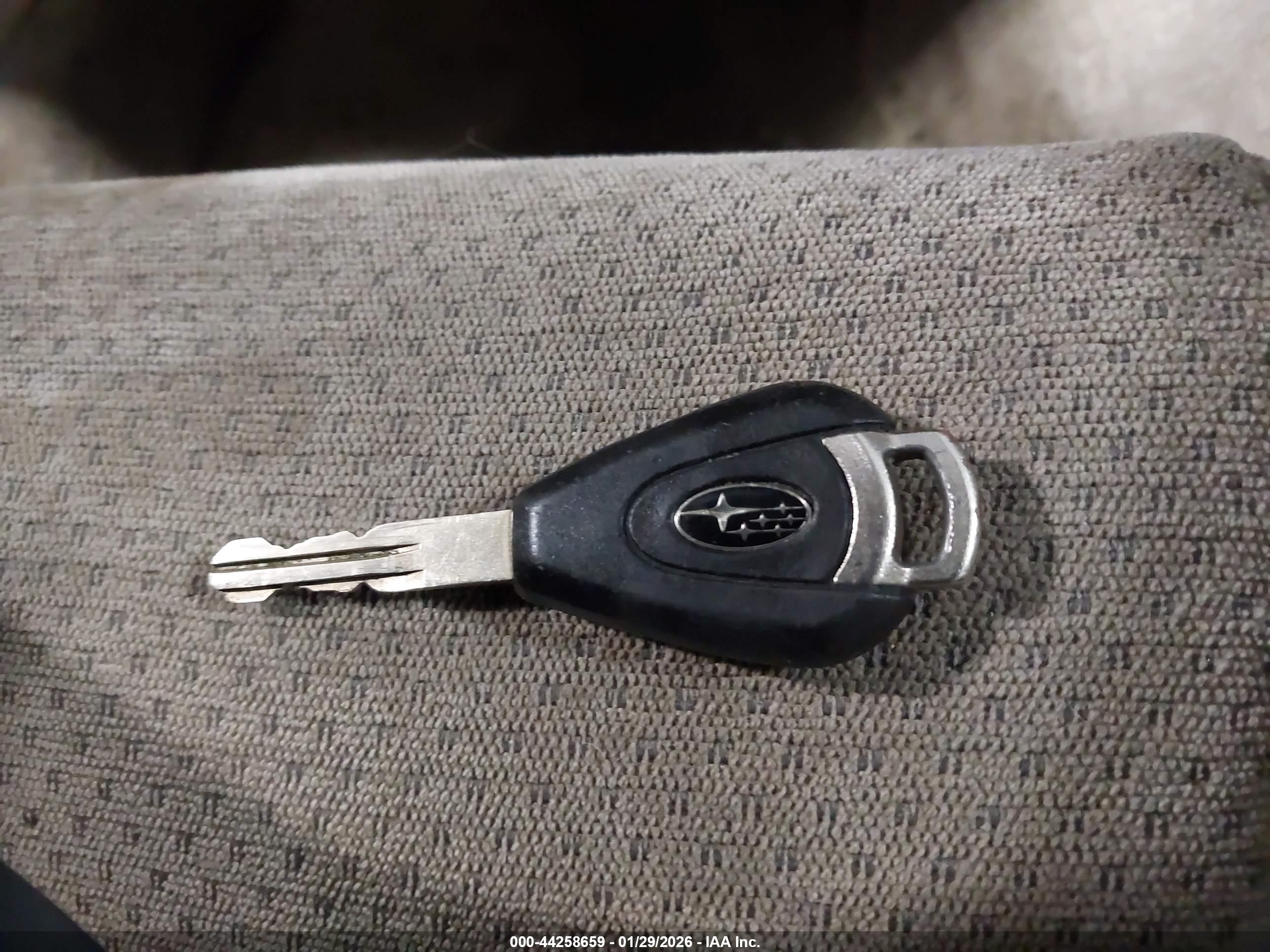 SUBARU OUTBACK image 11